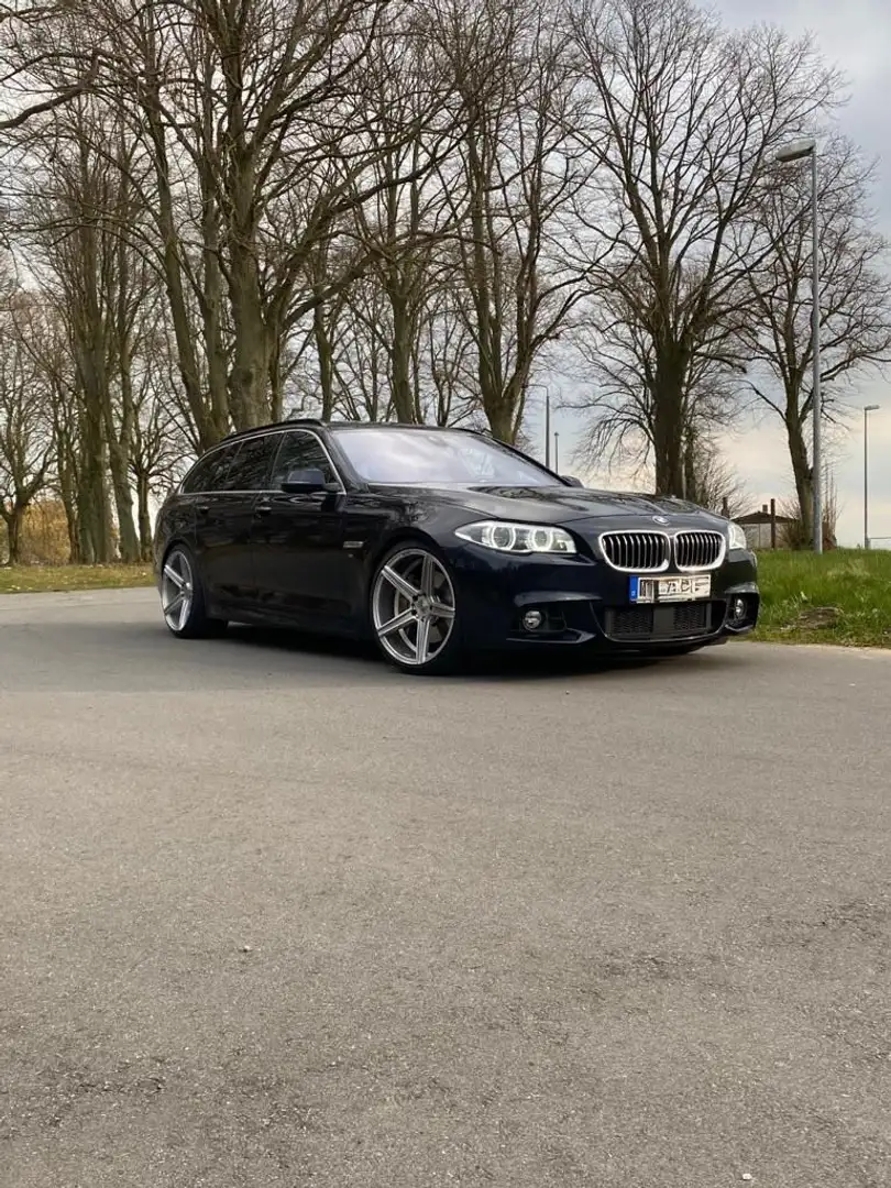 BMW 530 530d Touring Sport-Aut. Czarny - 1