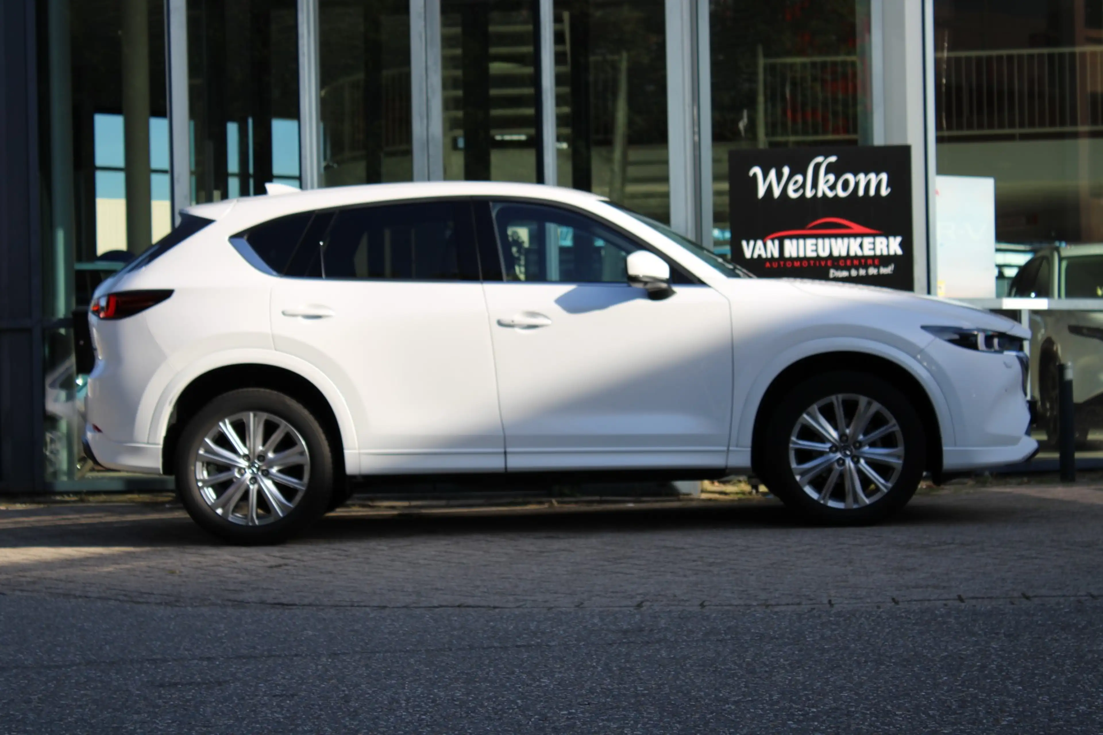 Mazda CX-5 2.0 SKYACTIV-G 165pk 2WD Aut Takumi | PANO | BOSE — photo 3