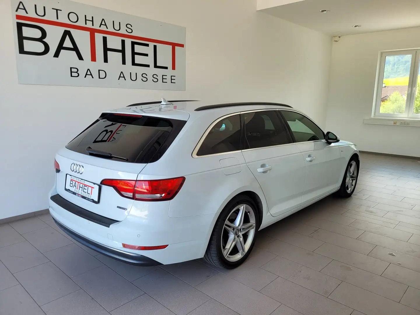 Audi A4 2.0 TDI quattro Sport Blanc - 2