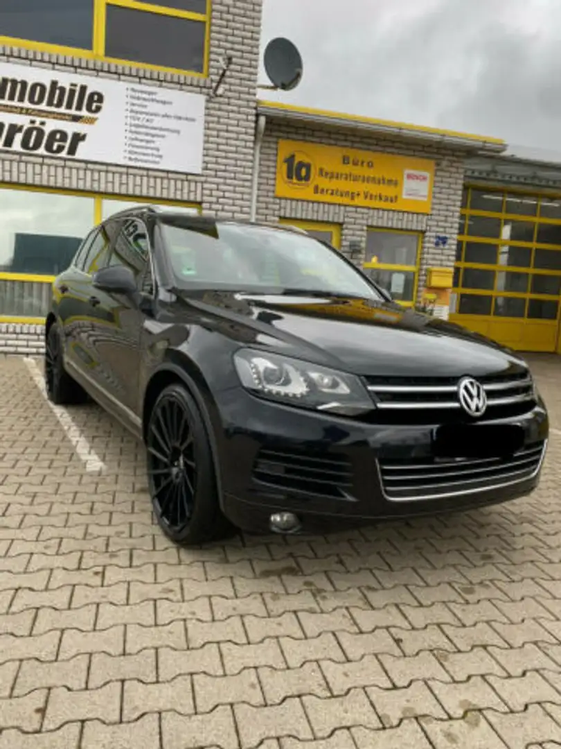 Volkswagen Touareg 3.0 V6 TDI 150kW Tiptr Exclusive BMot T Schwarz - 2