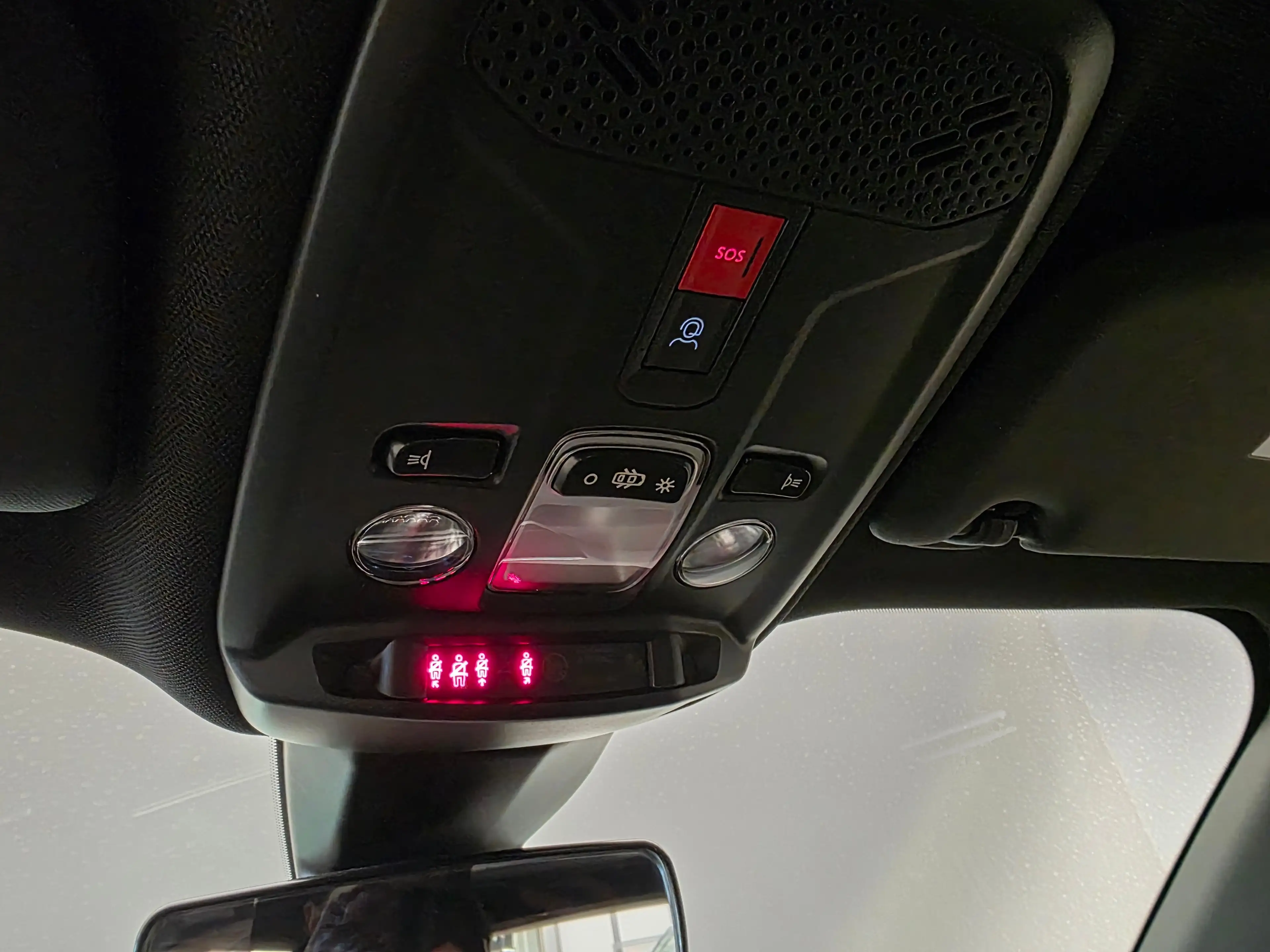 Peugeot e-2008 EV Active 50 kWh Carplay | Parkeersensoren | Keyle — photo 17