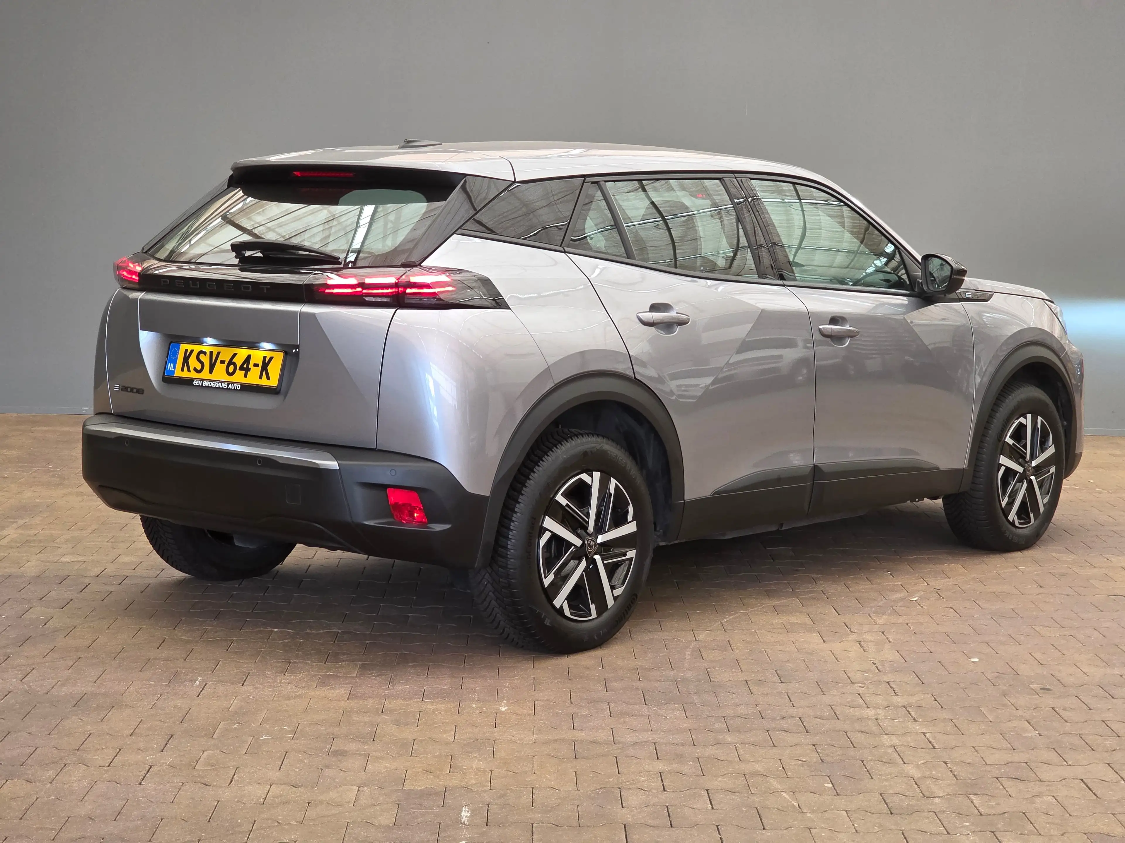 Peugeot e-2008 EV Active 50 kWh Carplay | Parkeersensoren | Keyle — photo 2
