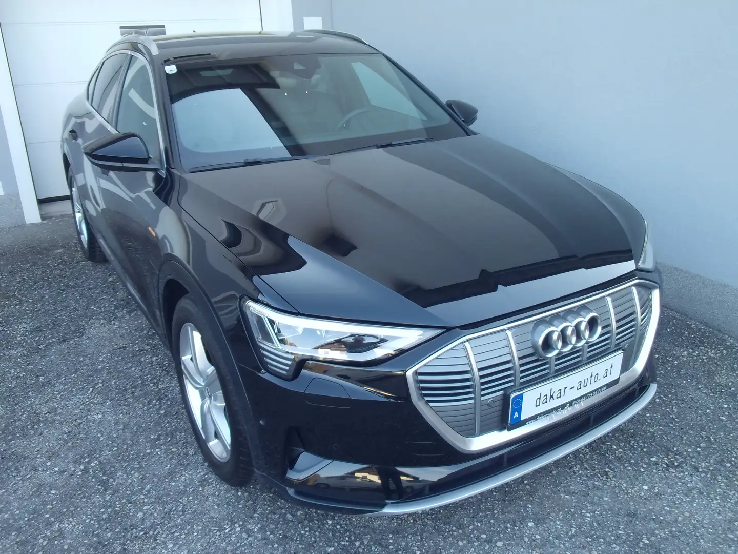 Audi e-tron 55 quattro S-LINE, HEAD UP, NACHTSICHT, ACC, AHK Schwarz - 2