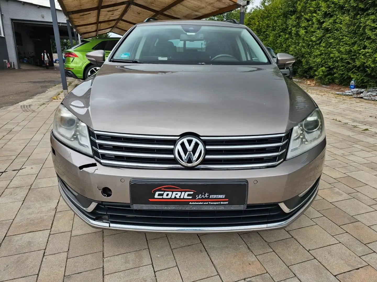 Volkswagen Passat Variant Comfortline BlueTDI Braun - 1