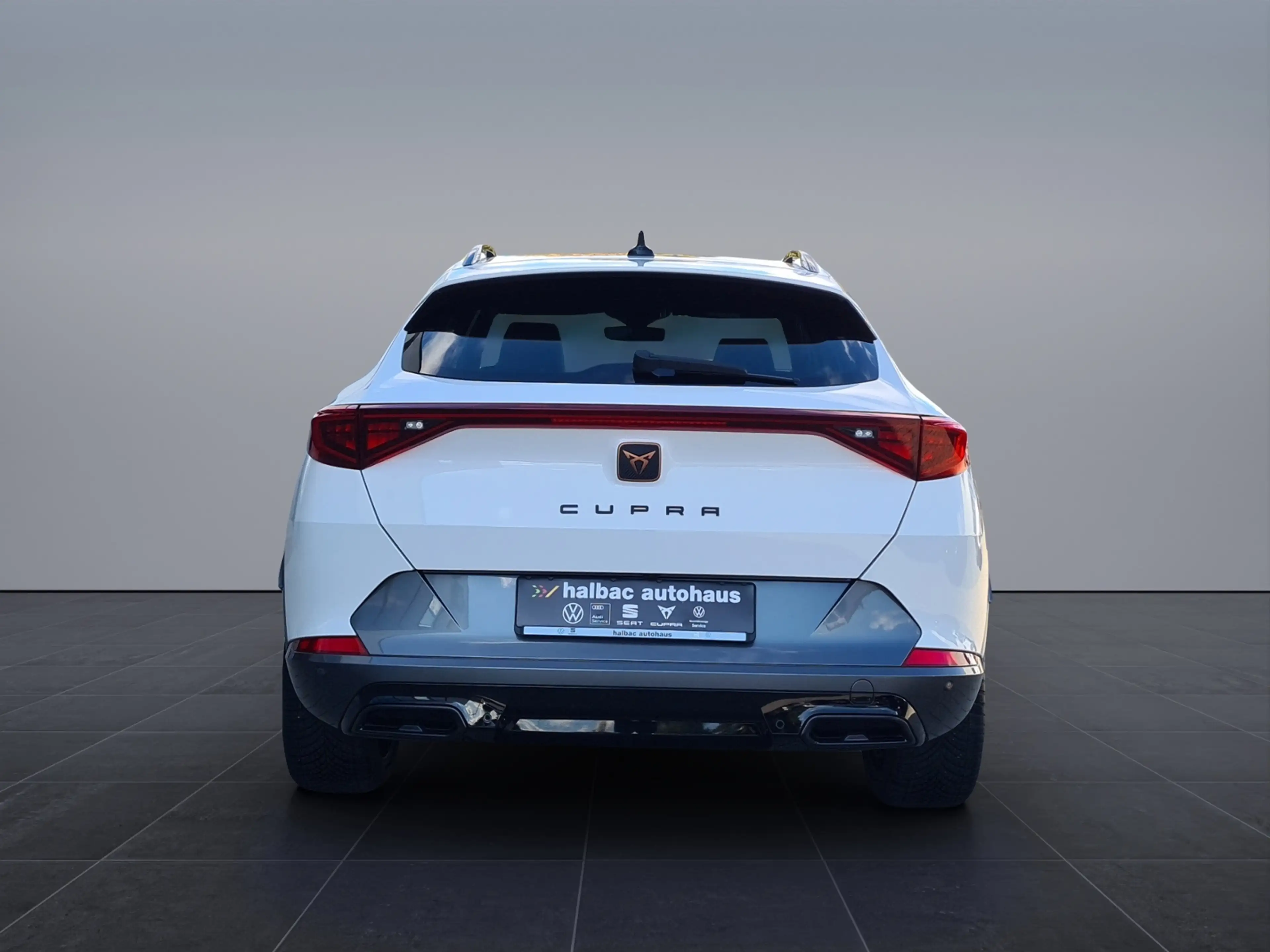 CUPRA Formentor 1.5 TSI DSG +AHK+PANOD+NAVI+LED+DCC+KAMERA+SHZ+PD — photo 6