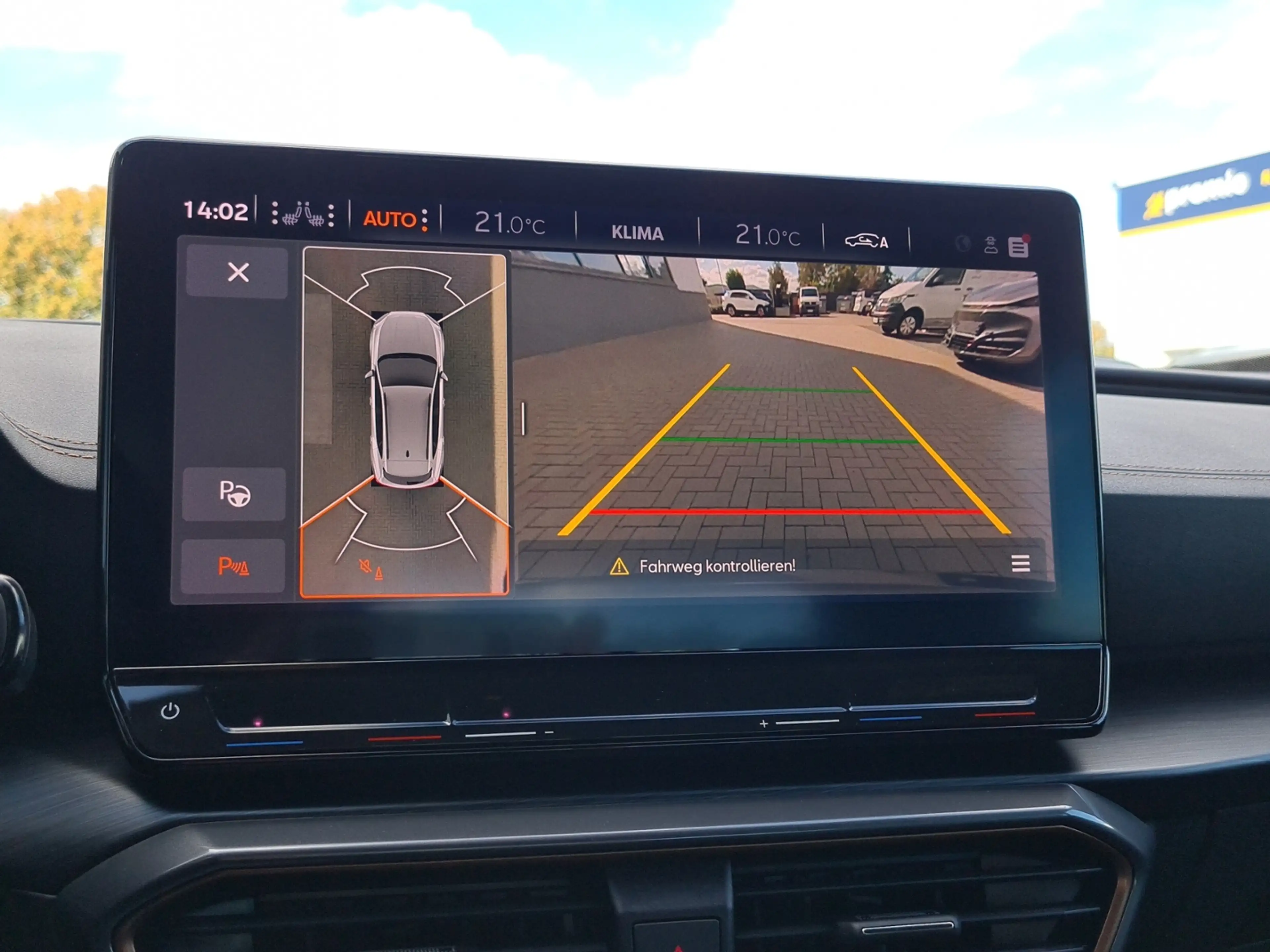 CUPRA Formentor 1.5 TSI DSG +AHK+PANOD+NAVI+LED+DCC+KAMERA+SHZ+PD — photo 26