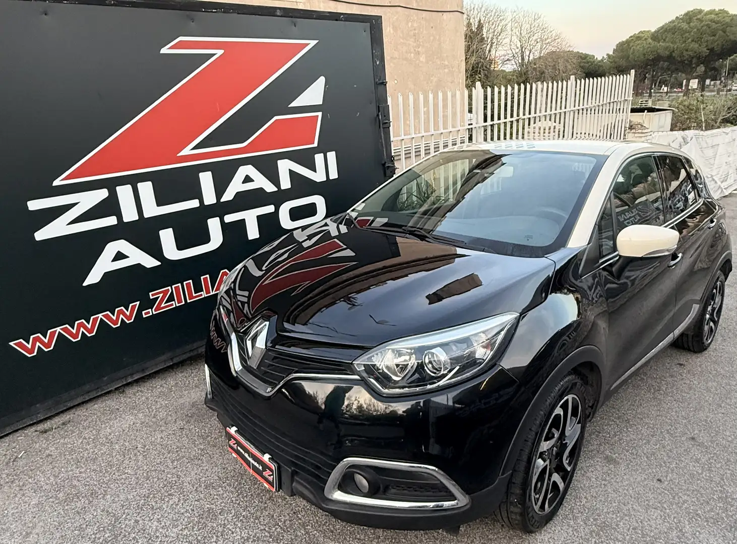 Renault Captur 1.5 dci ..AUTOMATICA..BLUETOOTH..RETROCAMERA Zwart - 1