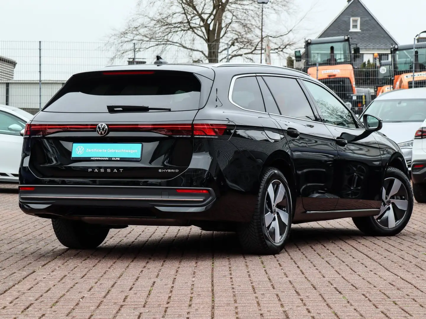 Volkswagen Passat Variant 1.5 TSI Hybrid AHK ACC LED NAVI K Schwarz - 2
