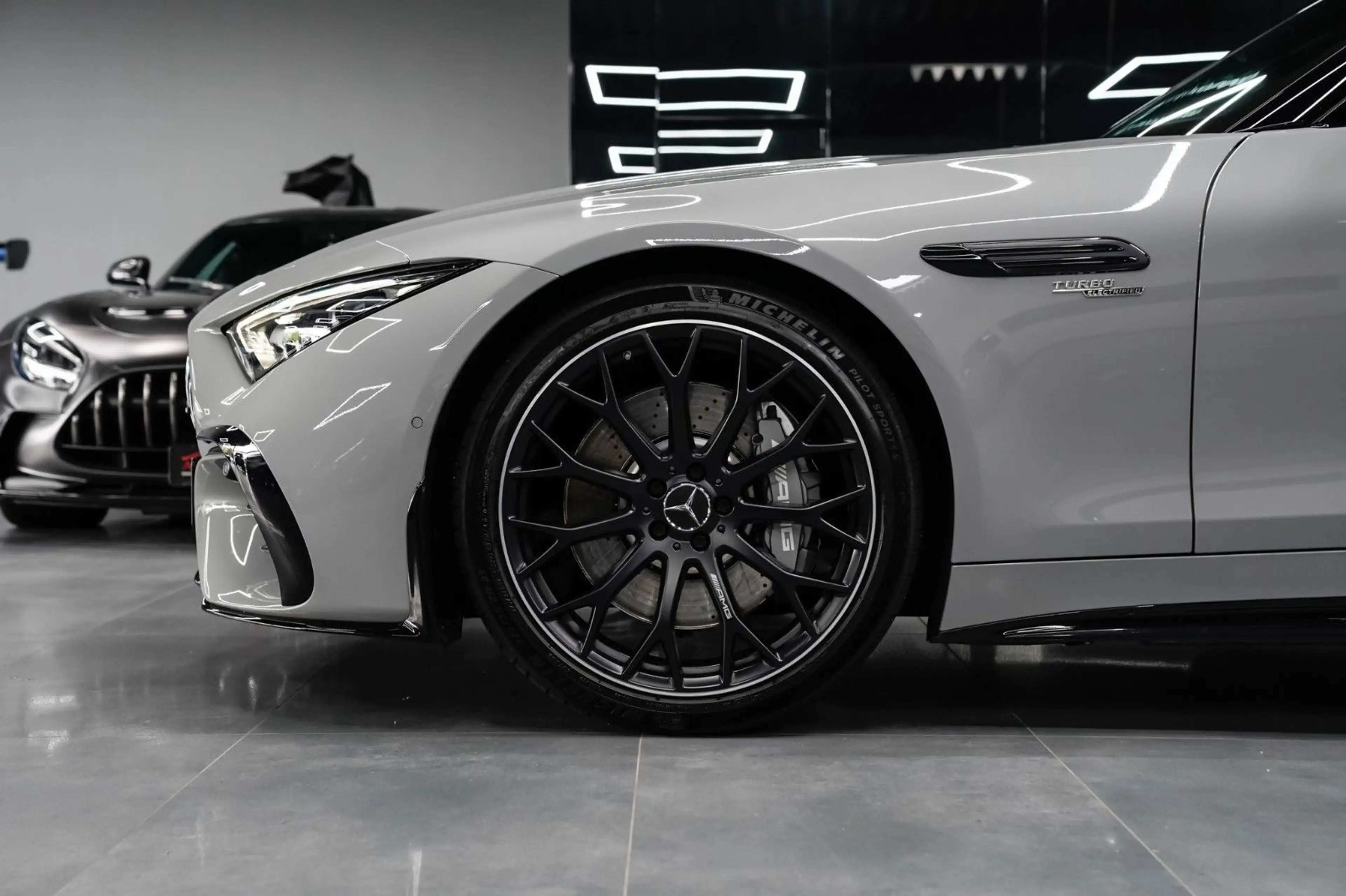Mercedes-Benz SL 43 AMG Night-Premium+Head Up-Distronic-21" — photo 6
