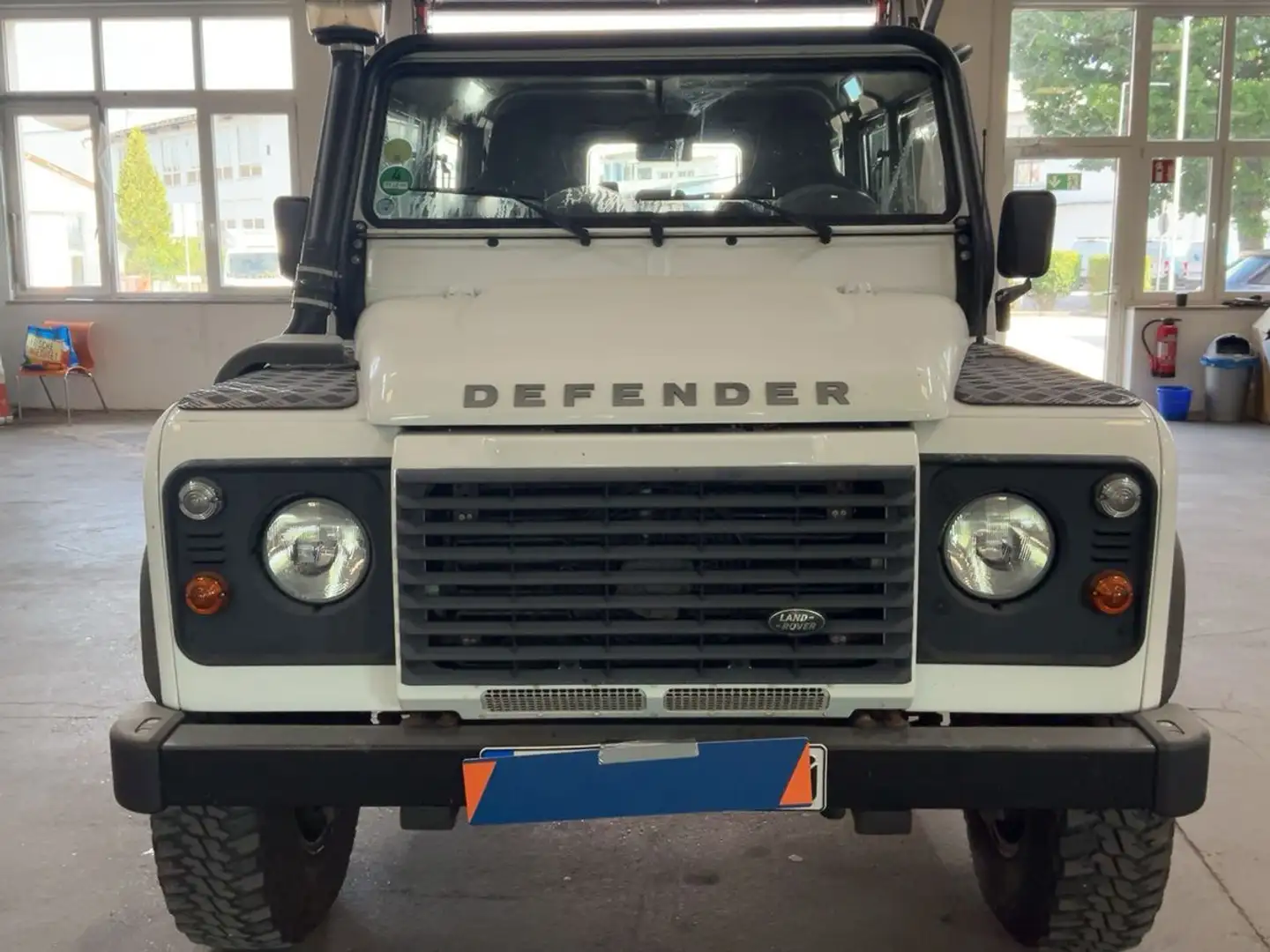 Land Rover Defender 110 TD4 Station Wagon E Weiß - 2