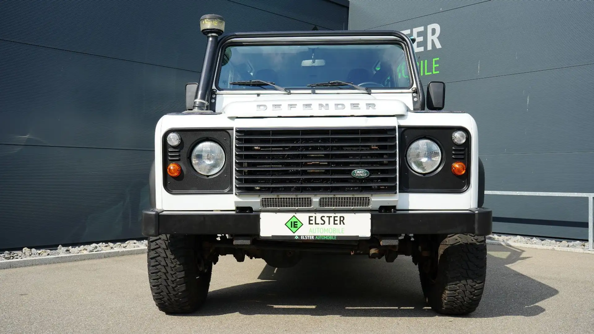 Land Rover Defender 110E StationWa,Klima,Recaro,Kamera,1 Hand, Blanc - 2