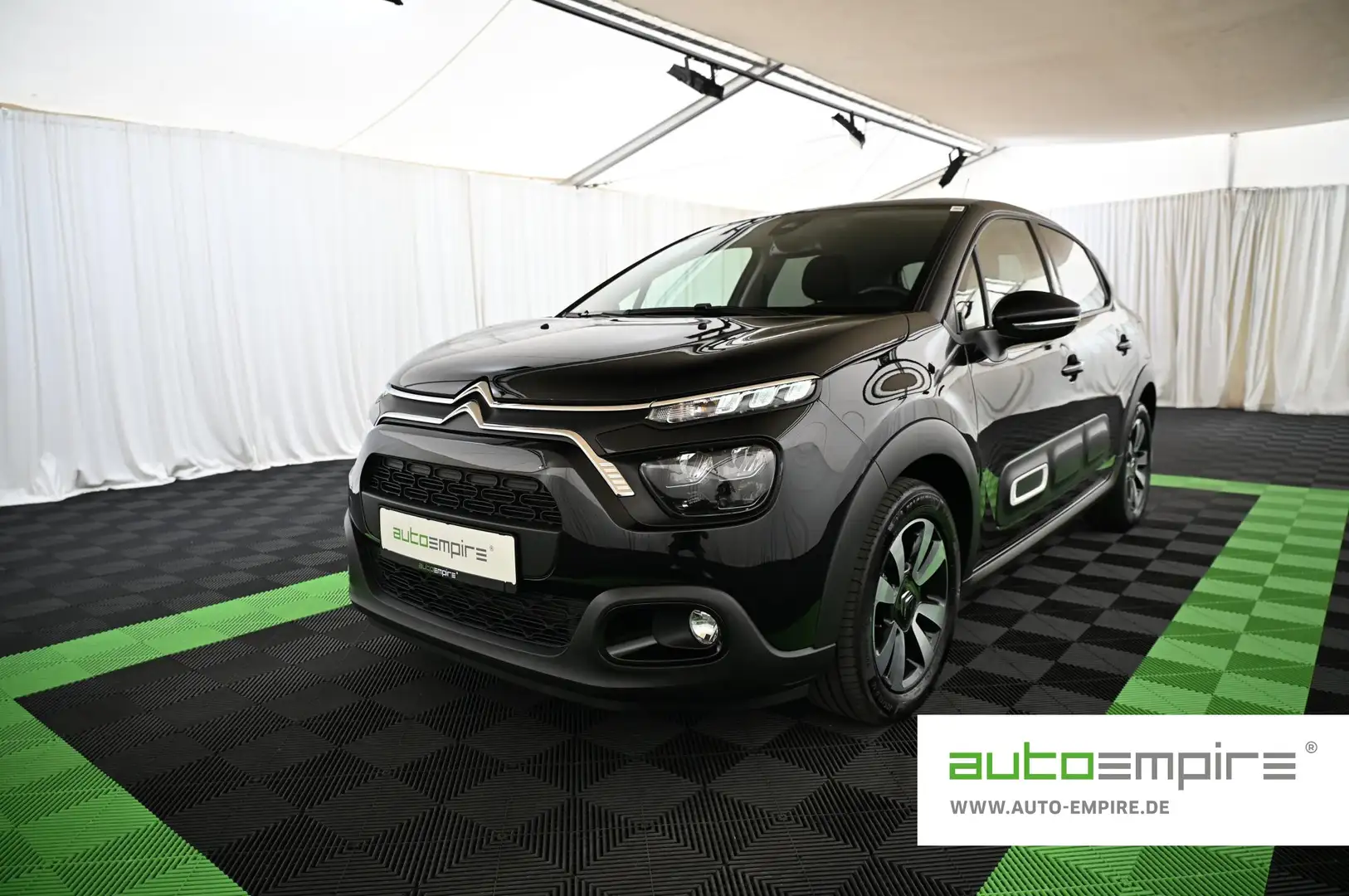 Citroen C3 1.2 PT 110 MAX LED/NAVI/KAMERA/KLIMA/16 Schwarz - 1