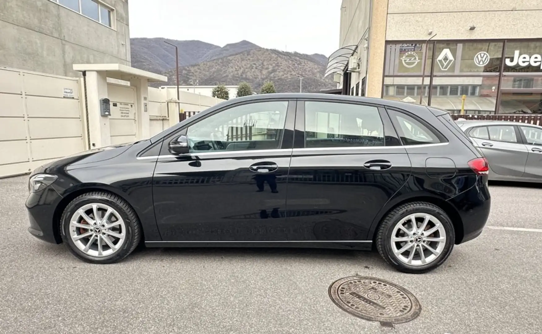 Mercedes-Benz B 180 d Automatic Business Extra NEOPATENTATI Nero - 2