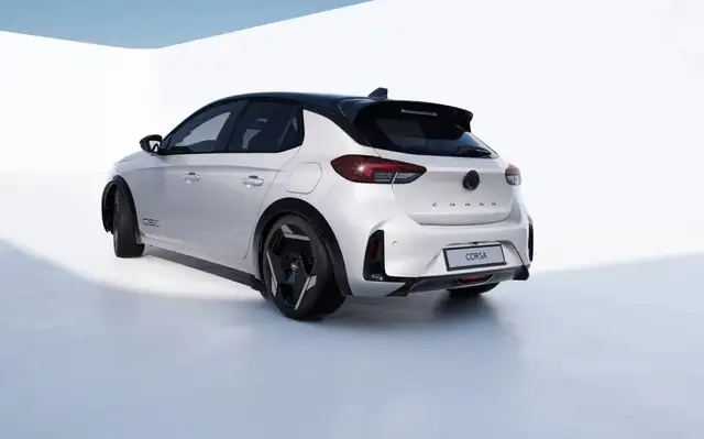 Opel Corsa-E view 4