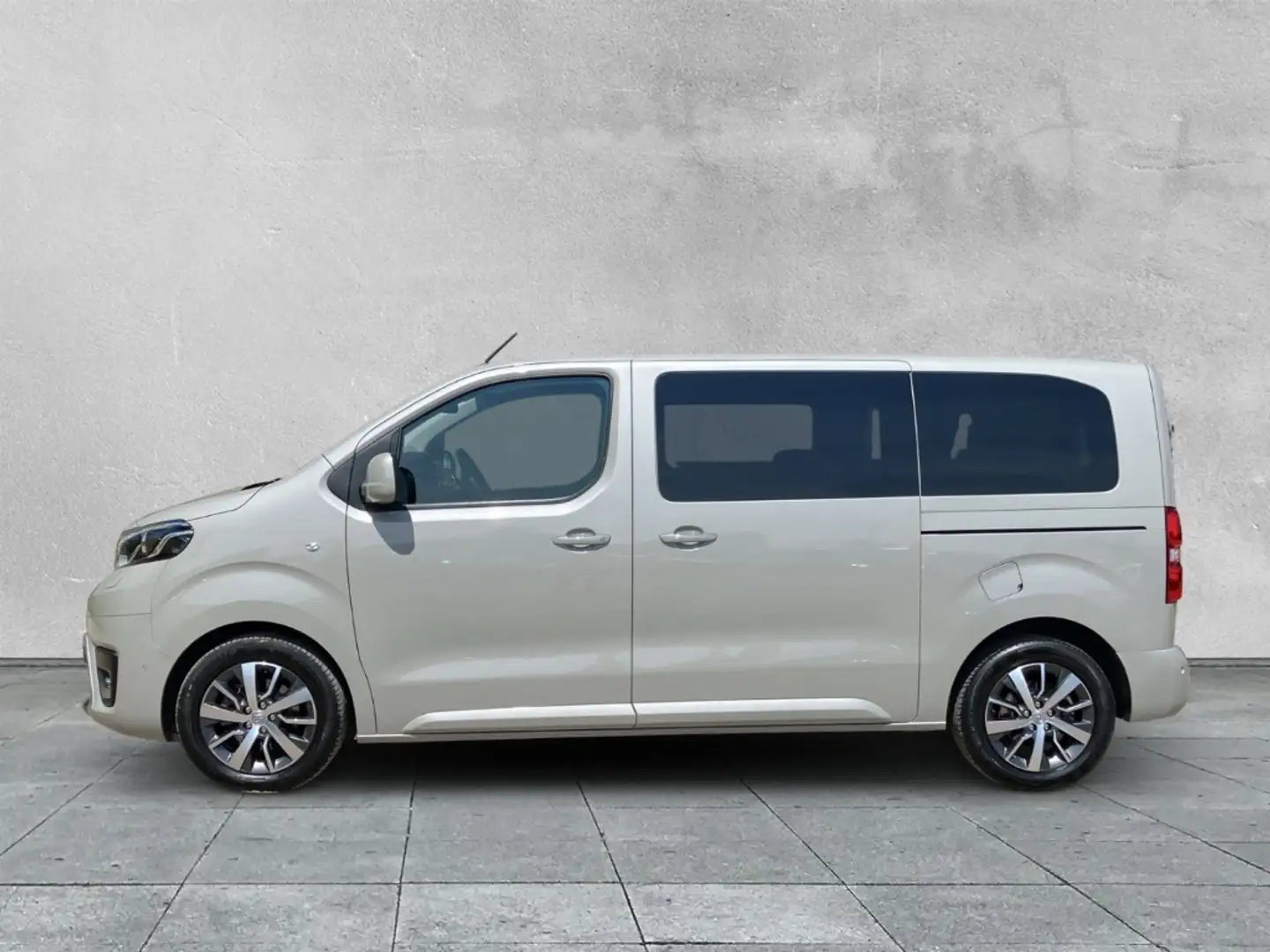 Toyota Proace VERSO 2.0 EXECUTIVE L1 Executive XENON+NAVI+AHK+SH Grau - 2