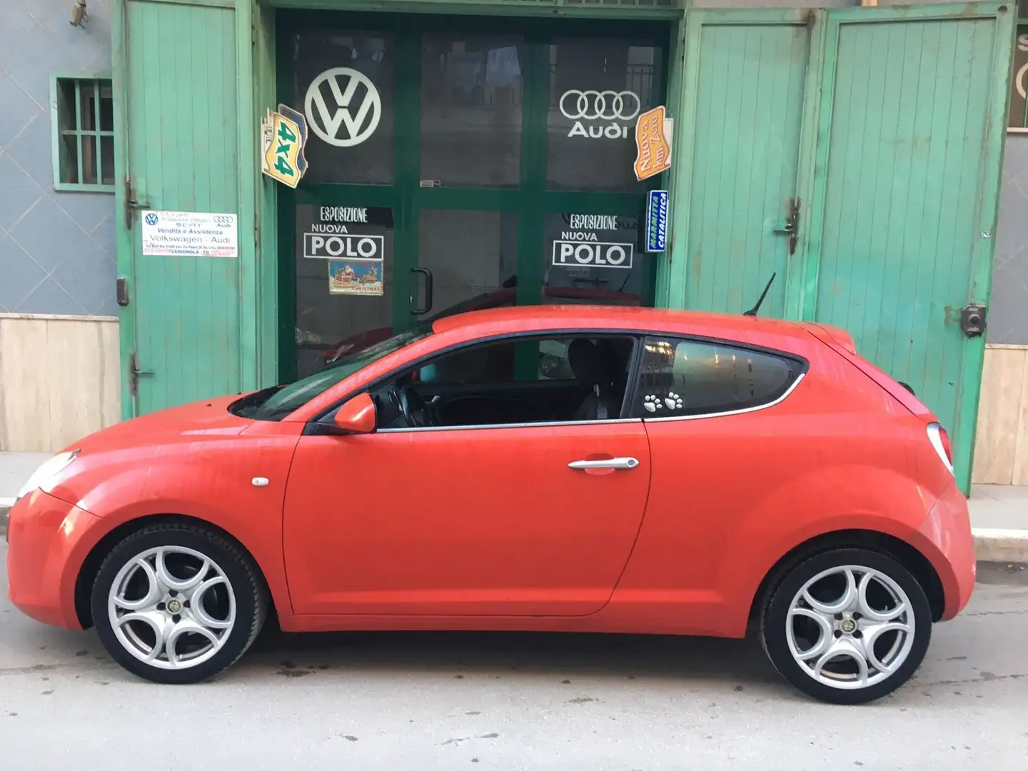 Alfa Romeo MiTo 1.6 jtdm-2 Distinctive premium pack s Rojo - 1