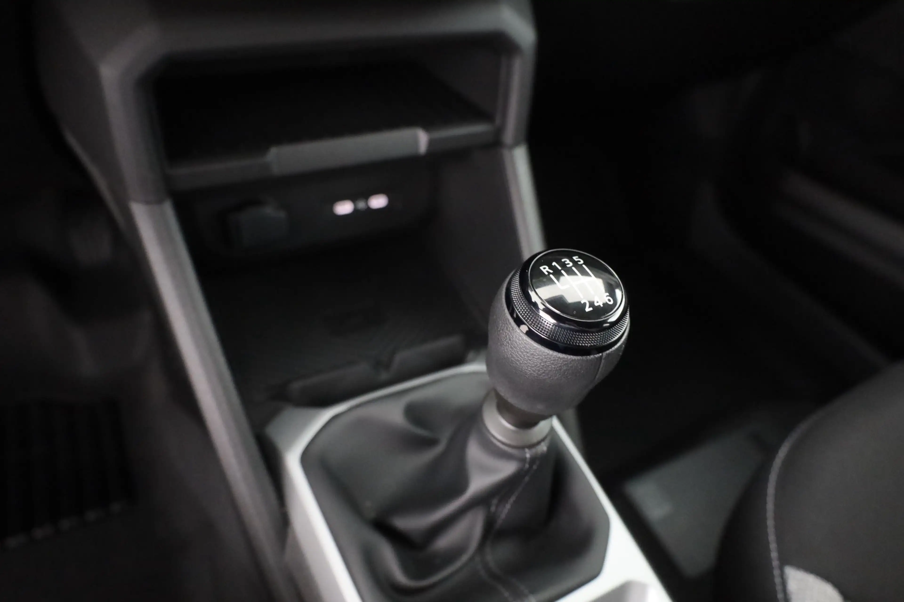 Dacia Duster Journey mHev 140 LED Navi Kamera — photo 14