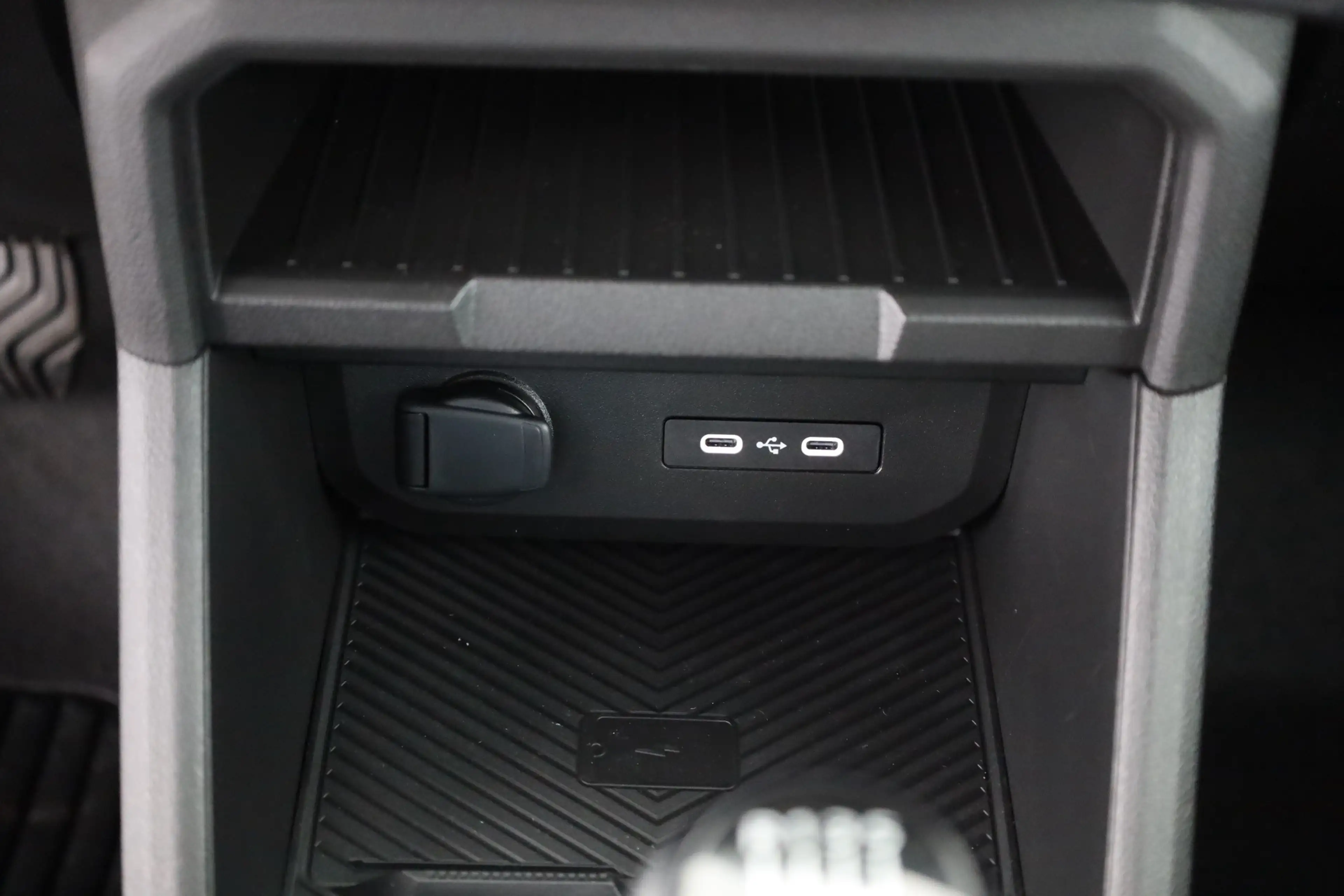 Dacia Duster Journey mHev 140 LED Navi Kamera — photo 13