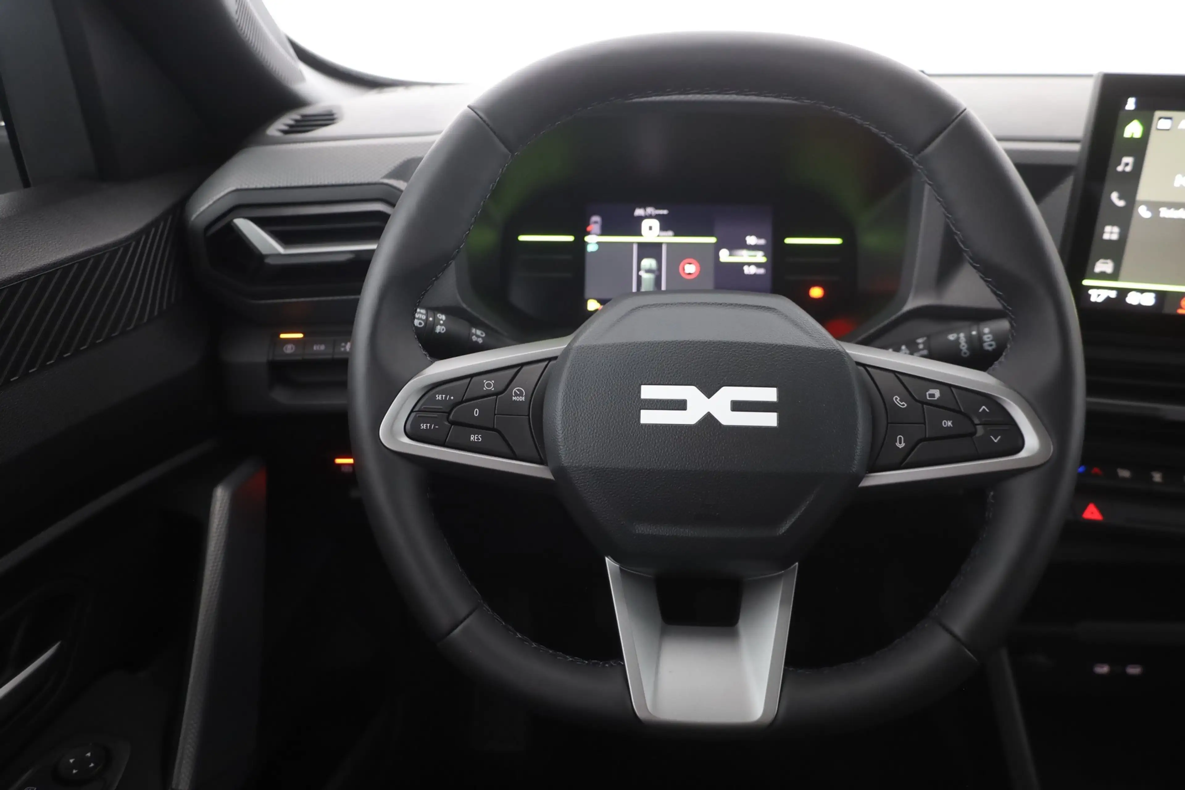 Dacia Duster Journey mHev 140 LED Navi Kamera — photo 15