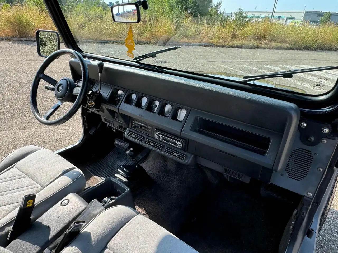 Jeep Wrangler YJ 4.0 Automatik+klima, foto 6