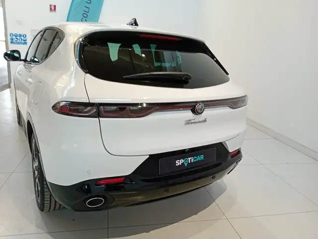 Alfa Romeo Tonale view 5