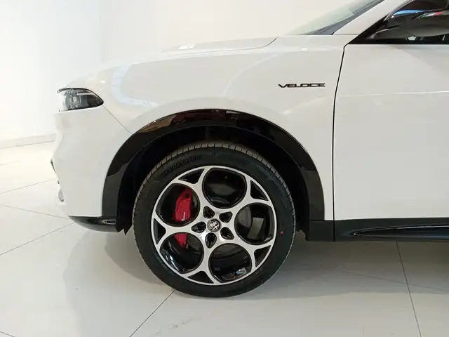 Alfa Romeo Tonale view 8