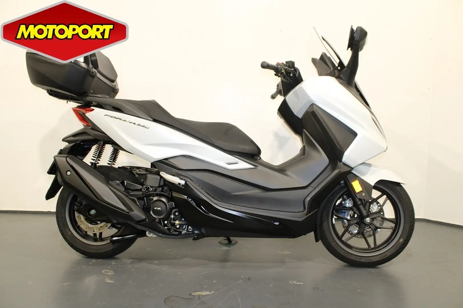 Honda Forza 350 NSS Fehér - 1