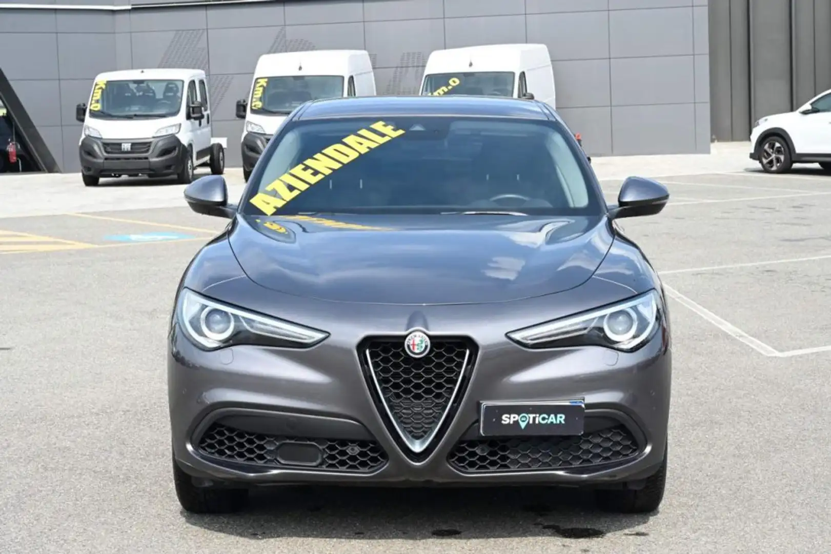 Alfa Romeo Stelvio 2.2 Turbodiesel 190 CV AT8 Q4 Business Grigio - 2