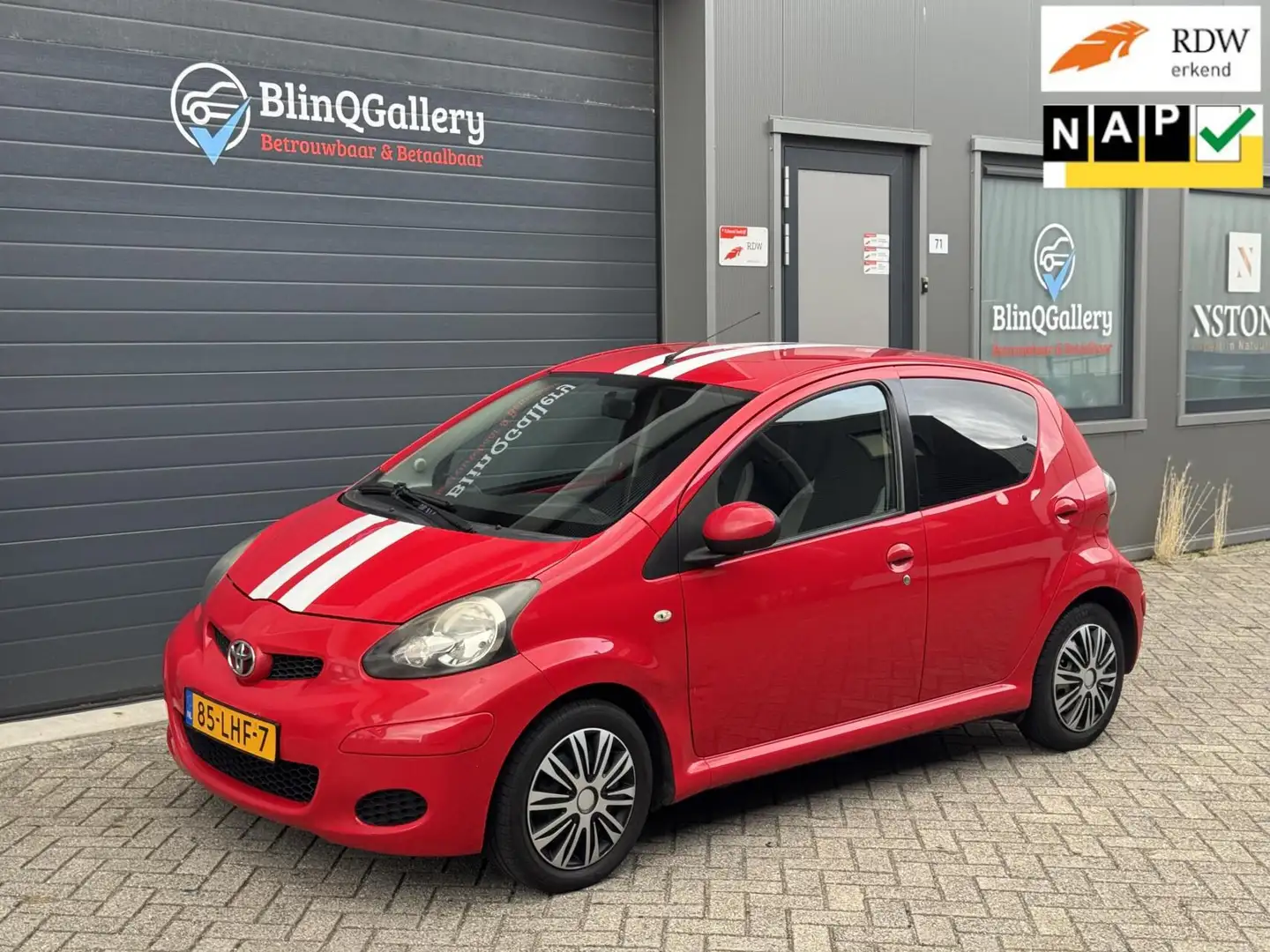 Toyota Aygo 1.0-12V Aspiration Green | Cruise Control | APK Rood - 1
