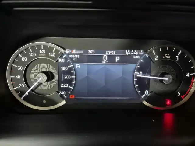 Land Rover Discovery Sport view 13