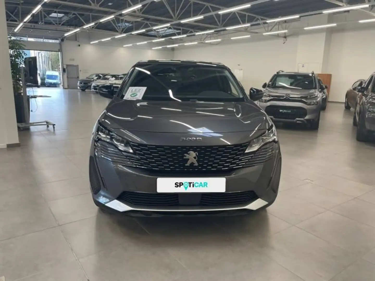 Peugeot 3008 2 1.5 BlueHDi 96kW S&S EAT8 Allure Pack Grijs - 2