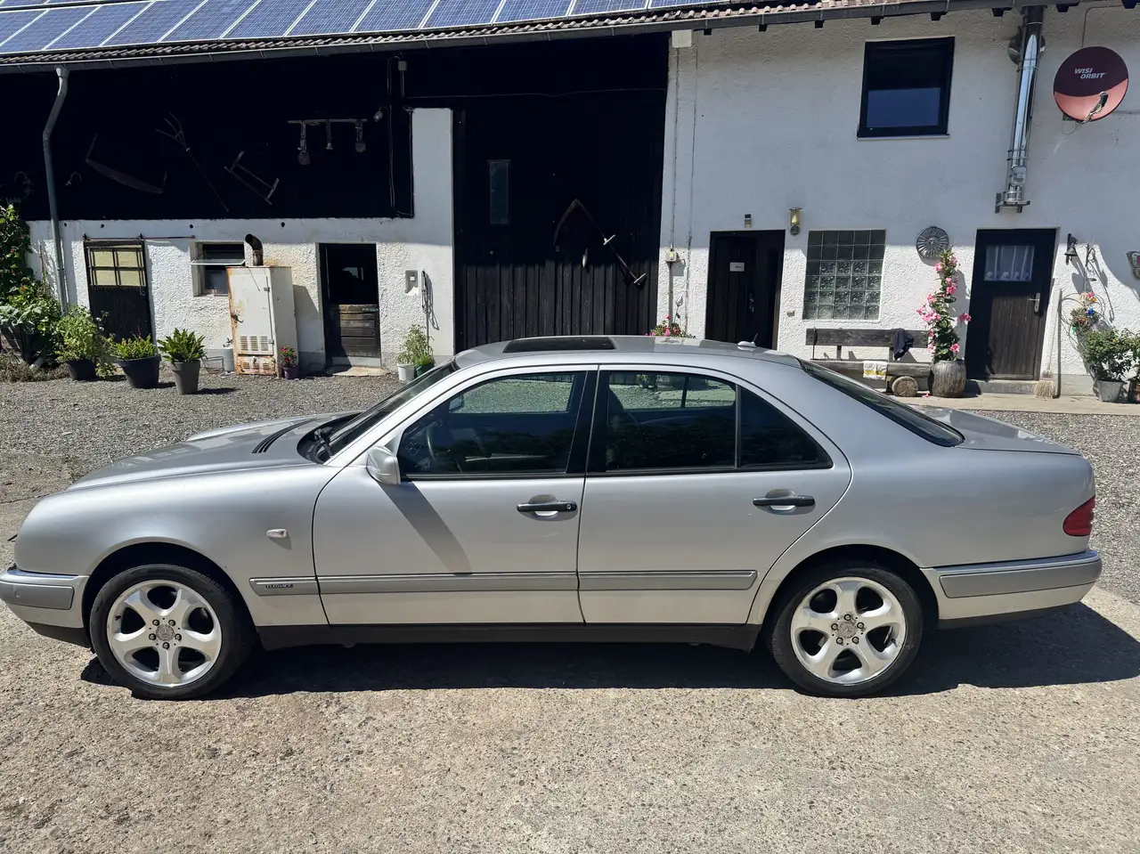 Mercedes-Benz E 320 4-Matic Elegance, foto 4