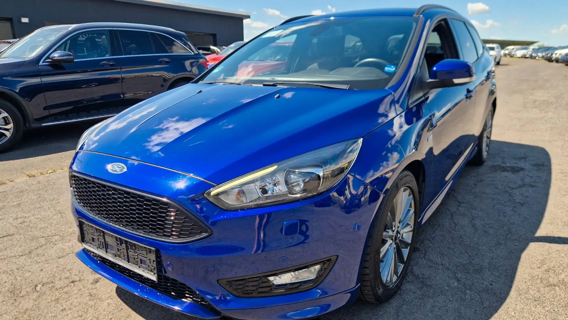 Ford Focus Turnier ST-Line Navi Bi-Xenon Blau - 1