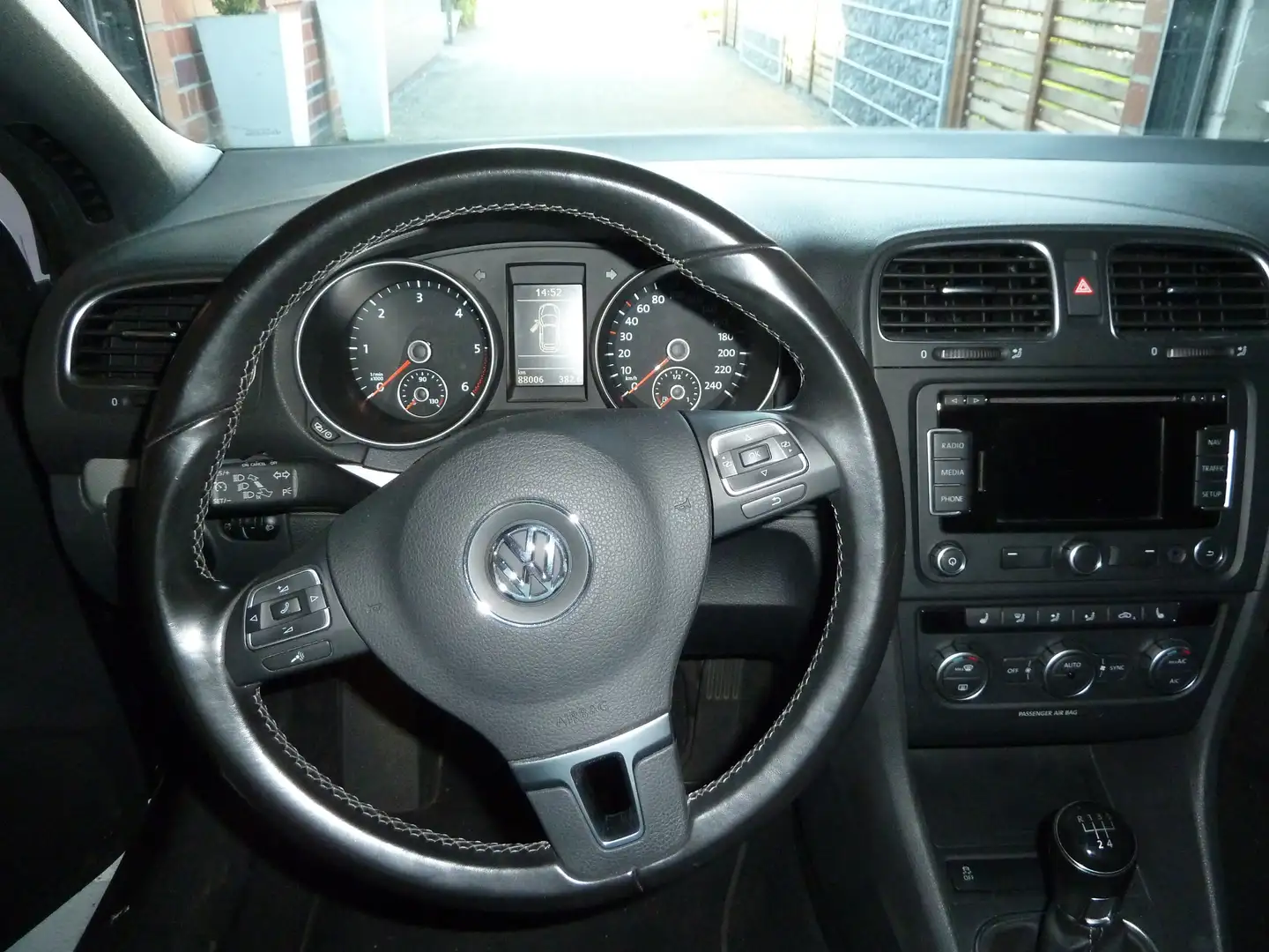Volkswagen Golf Cabriolet Golf Cabrio 1.6 TDI Life Negro - 2