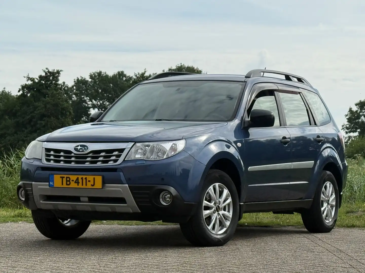 Subaru Forester 2.0 X Intro - Sky Blue Metallic - 2 ton trekgewich Blue - 2