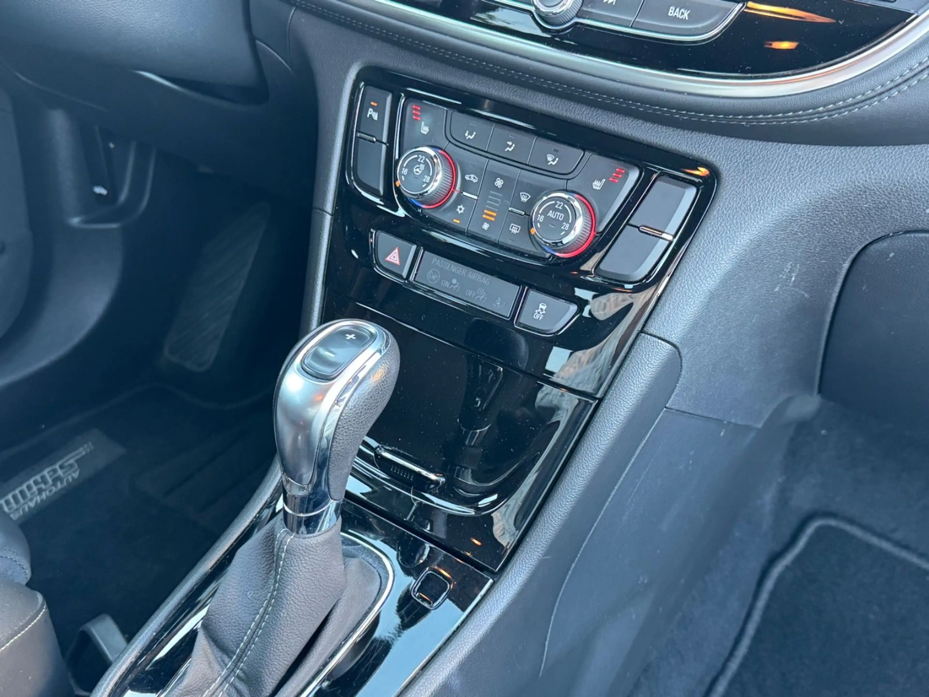 Opel Mokka X Innovation (SHZ/R-KAM/AHK/L — photo 15