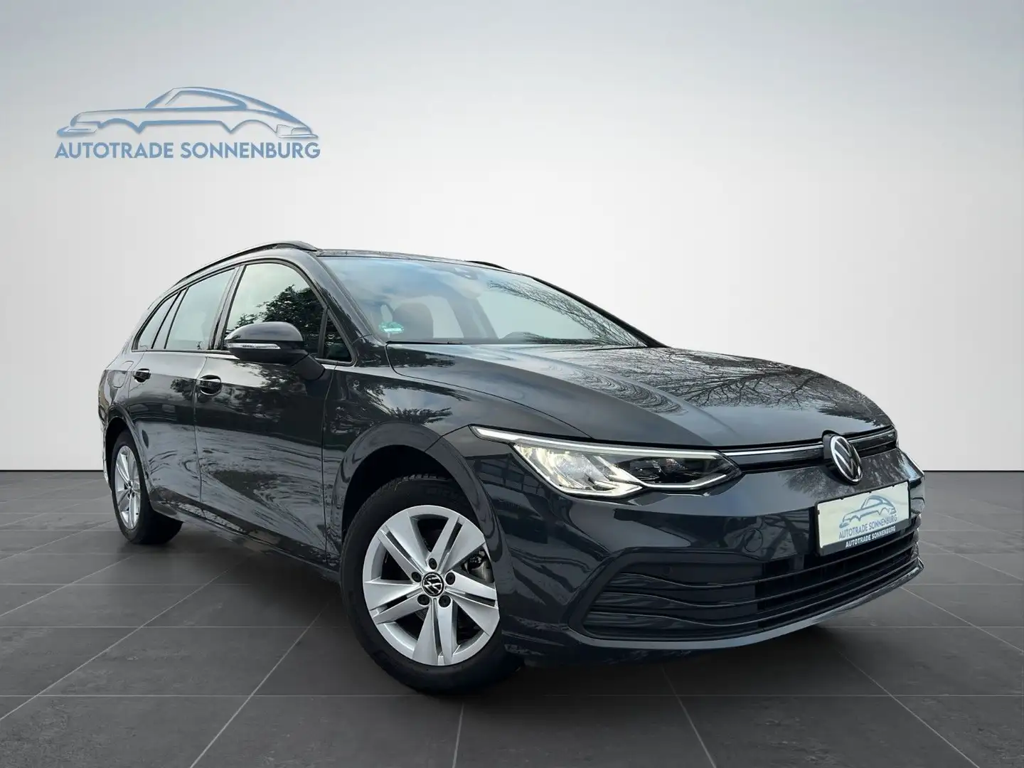 Volkswagen Golf VIII Variant Life eTSI / AHK / SHZ /CARPLAY Grau - 1