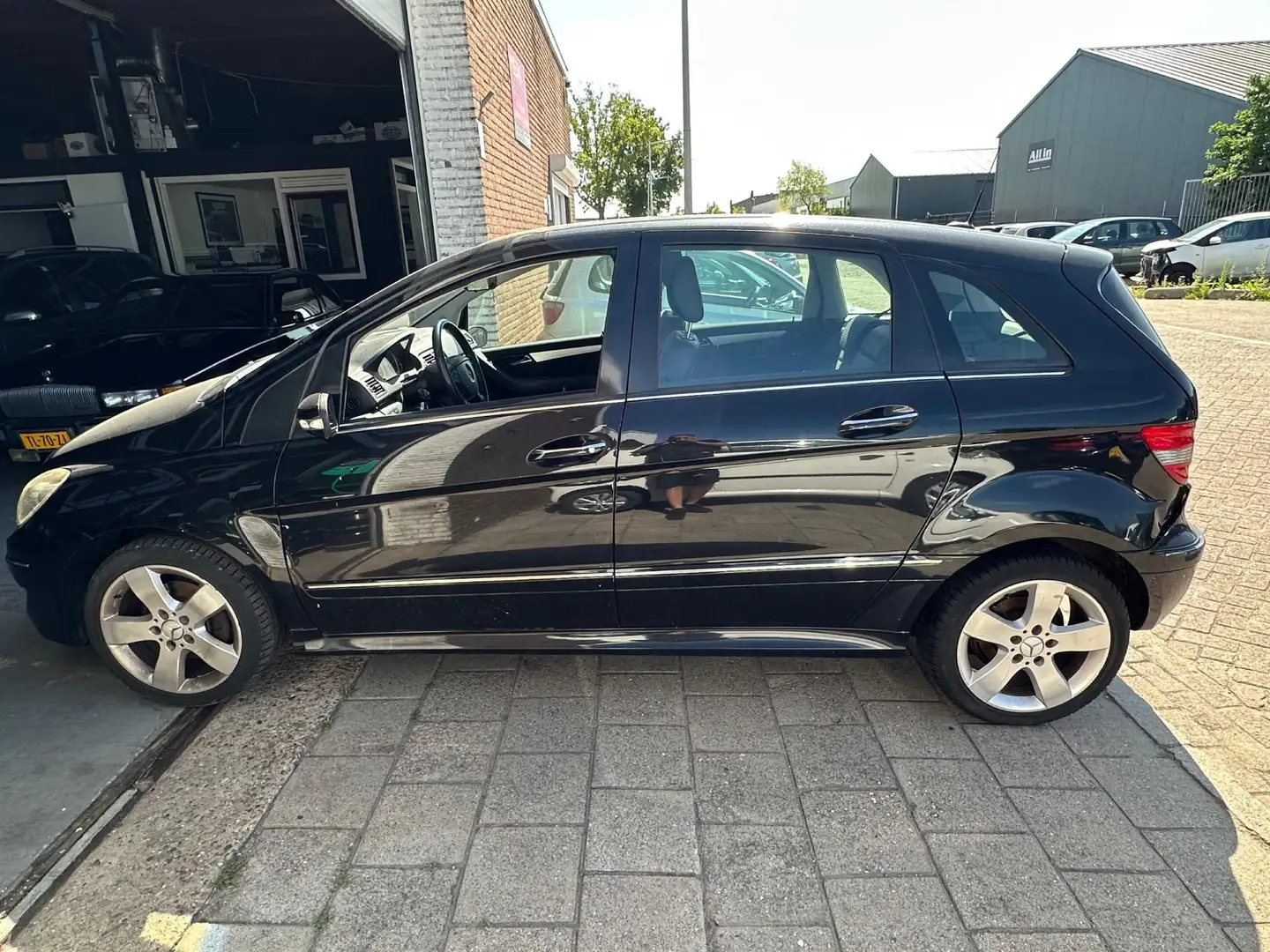 Mercedes-Benz B 200 | Automaat | Airco | Goed Lezen!! Zwart - 2