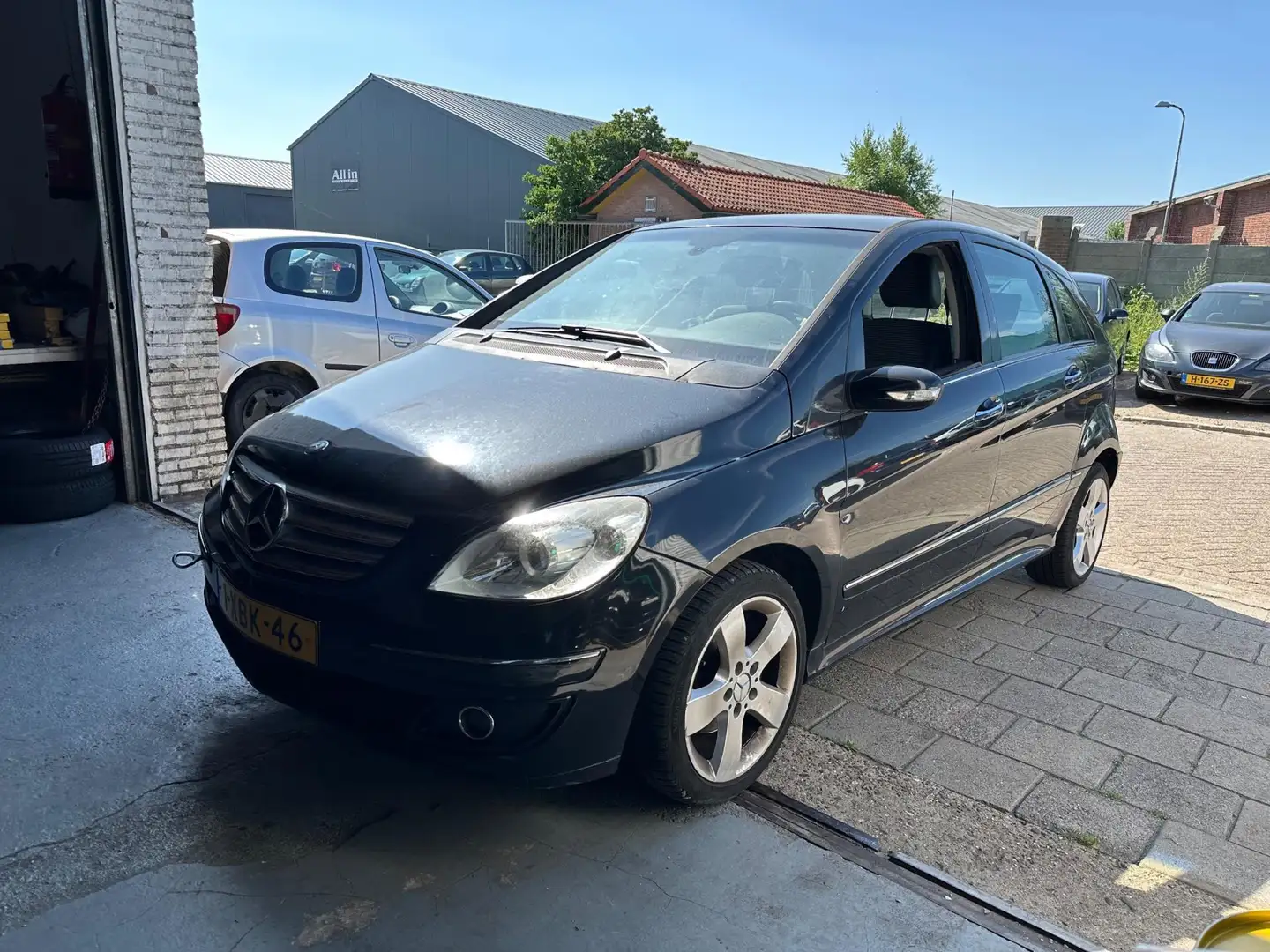 Mercedes-Benz B 200 | Automaat | Airco | Goed Lezen!! Zwart - 1