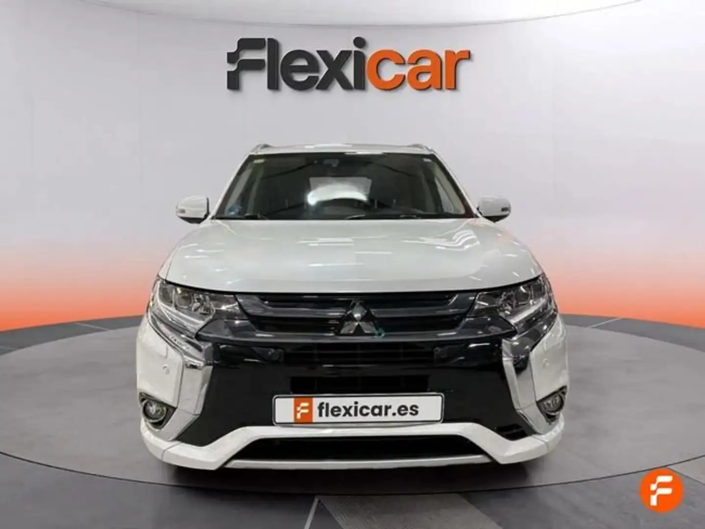 Mitsubishi Outlander PHEV Kaiteki 4WD Blanco - 2