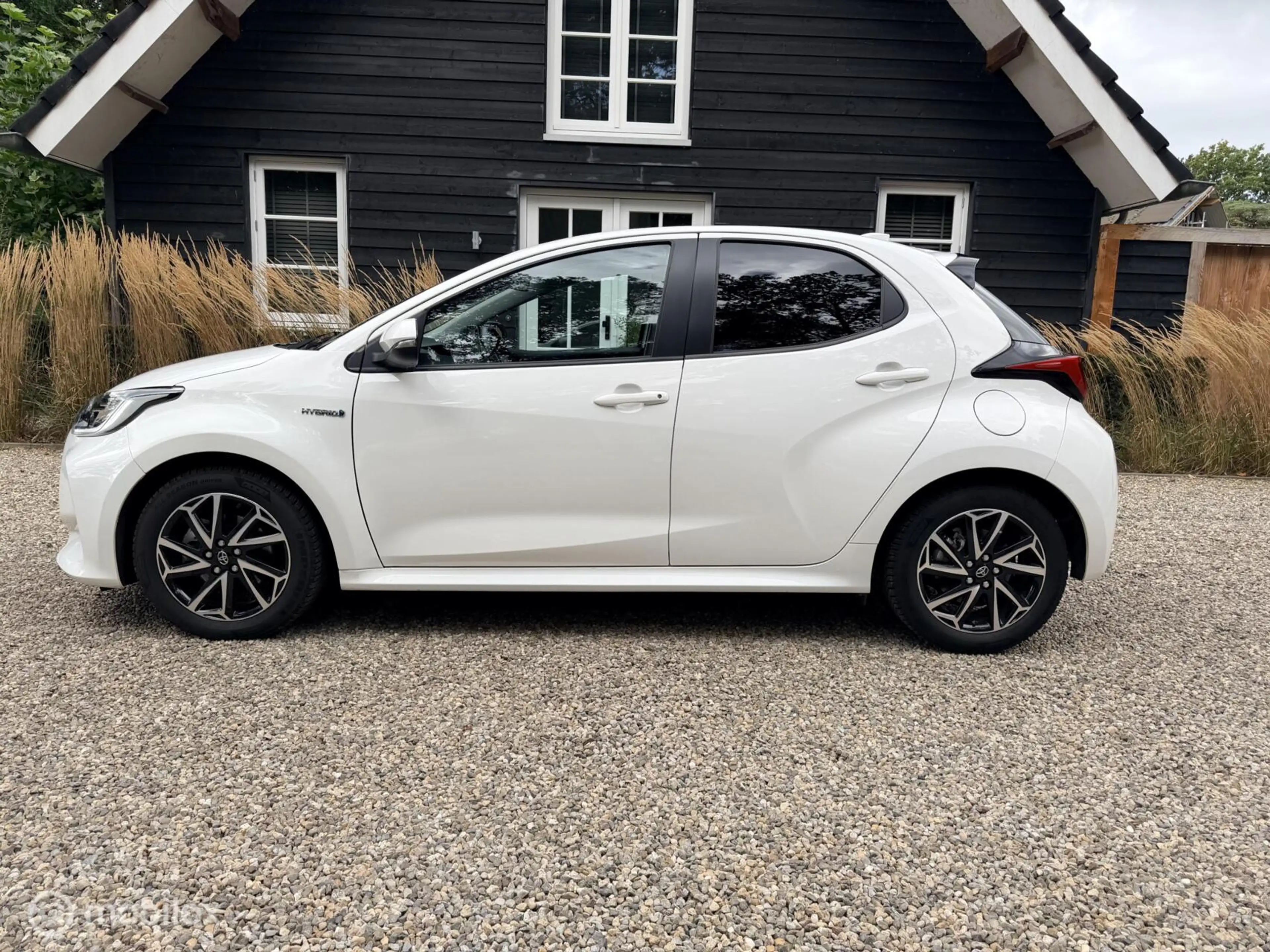 Toyota Yaris 1.5 Hybrid Comfort — photo 4
