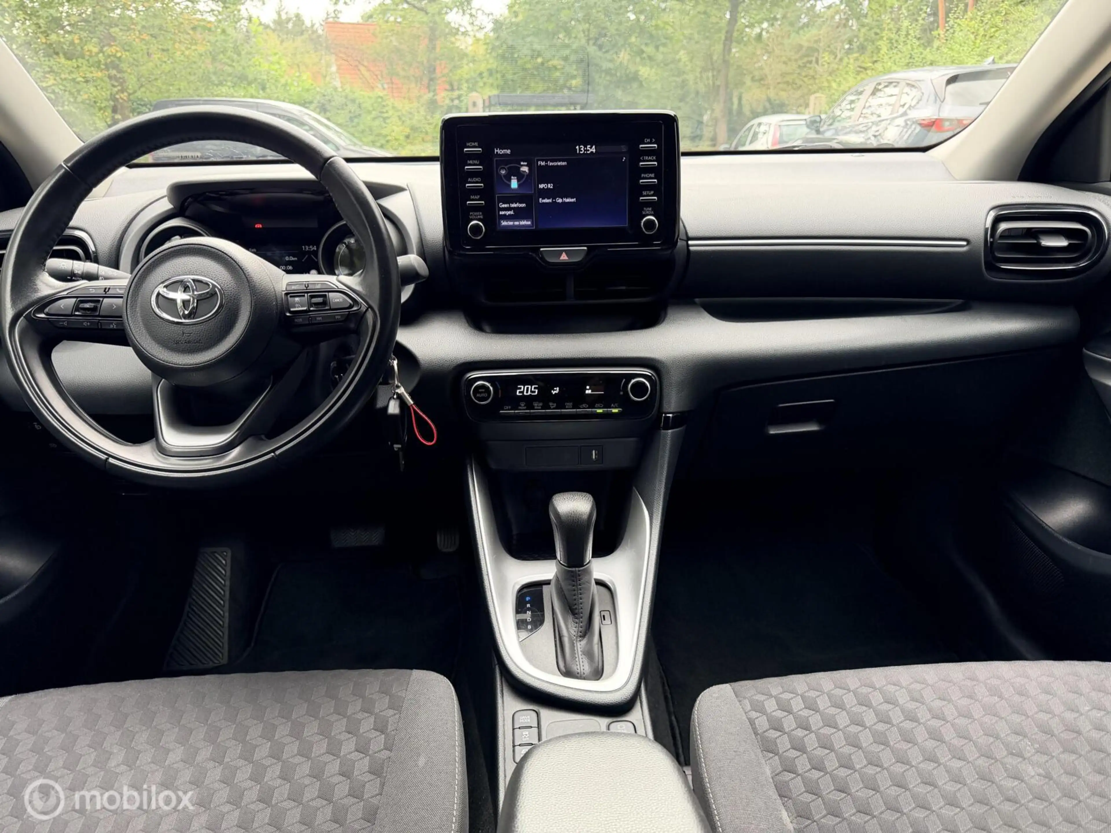 Toyota Yaris 1.5 Hybrid Comfort — photo 13