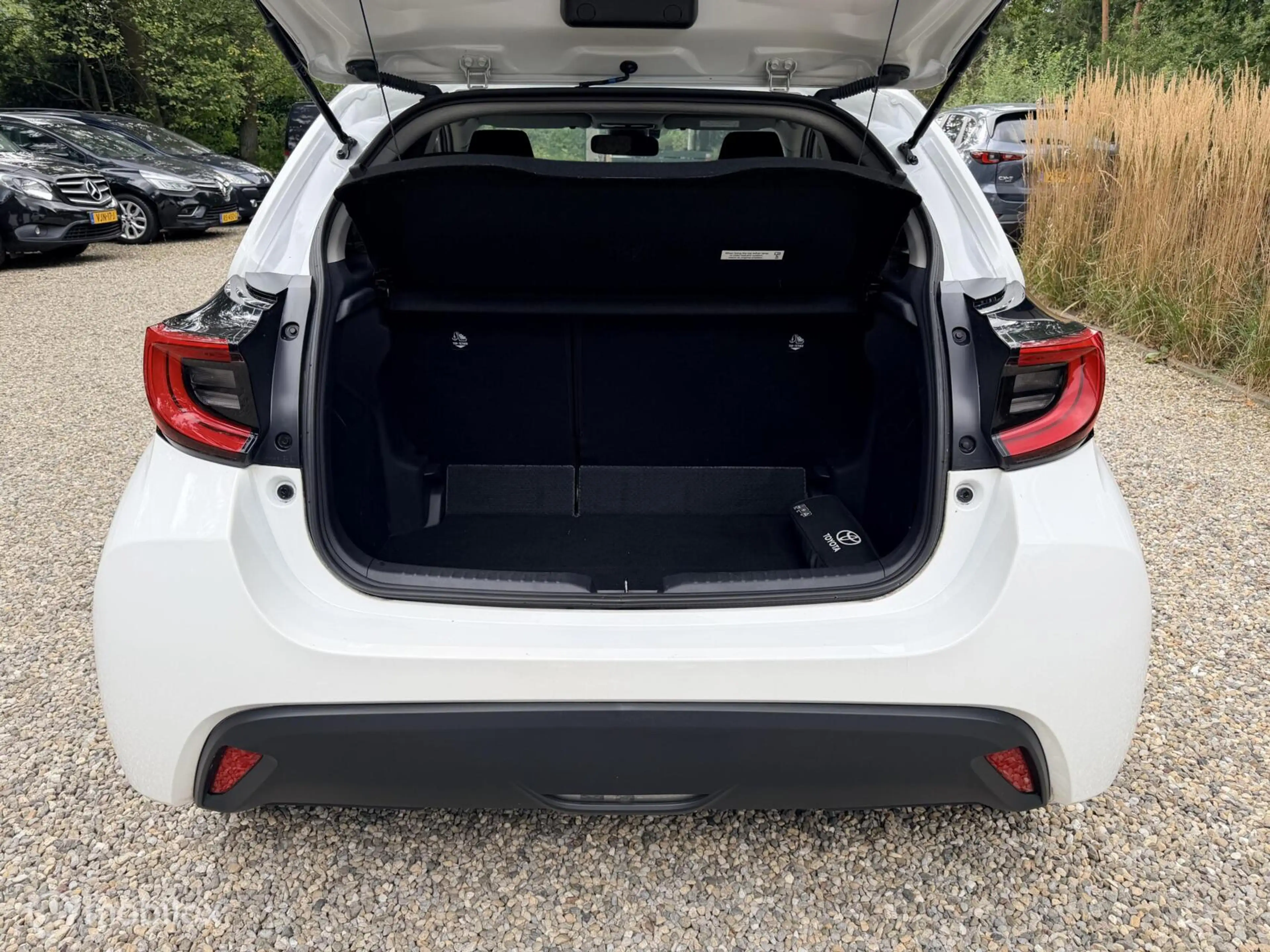 Toyota Yaris 1.5 Hybrid Comfort — photo 7
