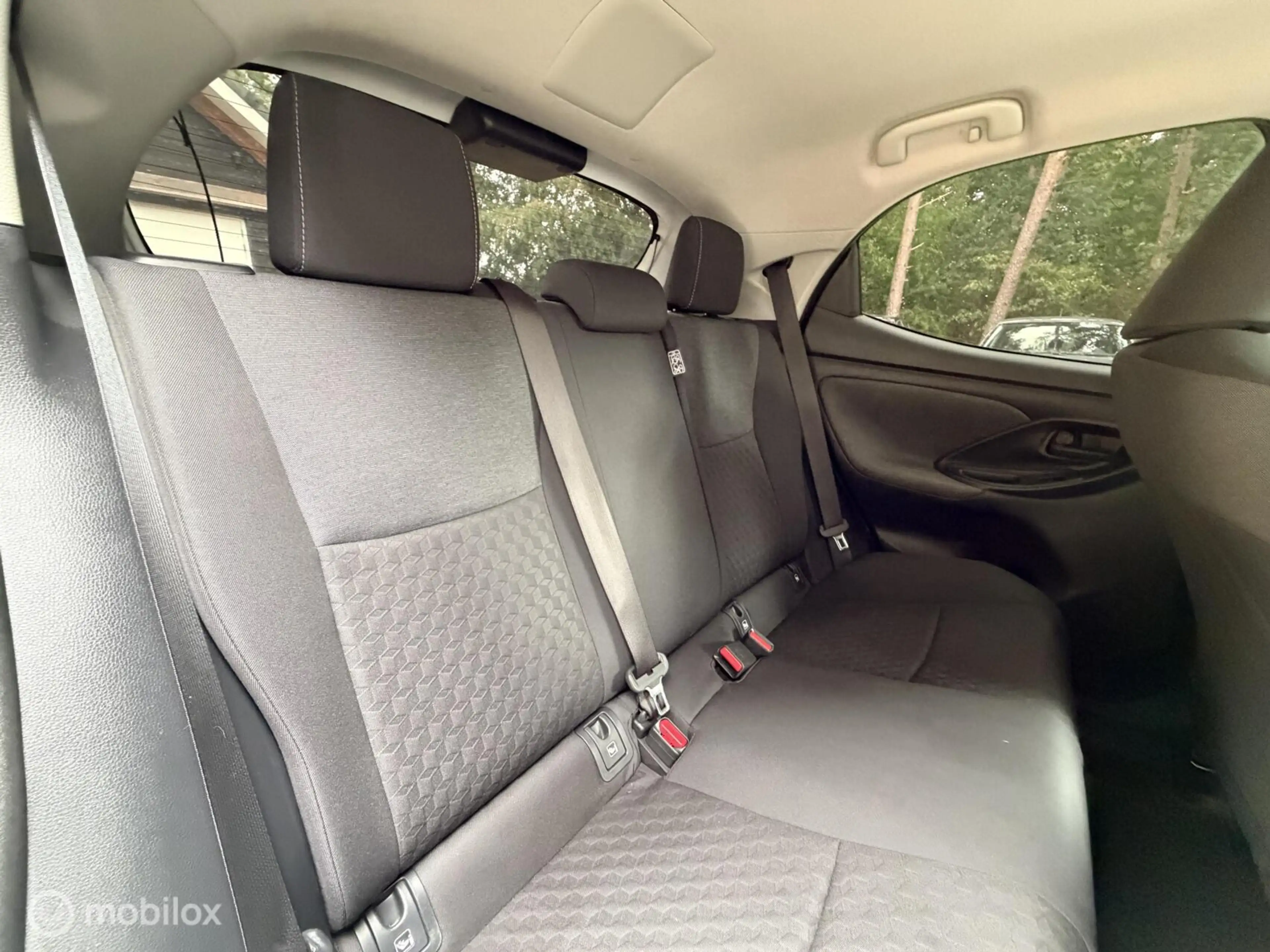 Toyota Yaris 1.5 Hybrid Comfort — photo 11