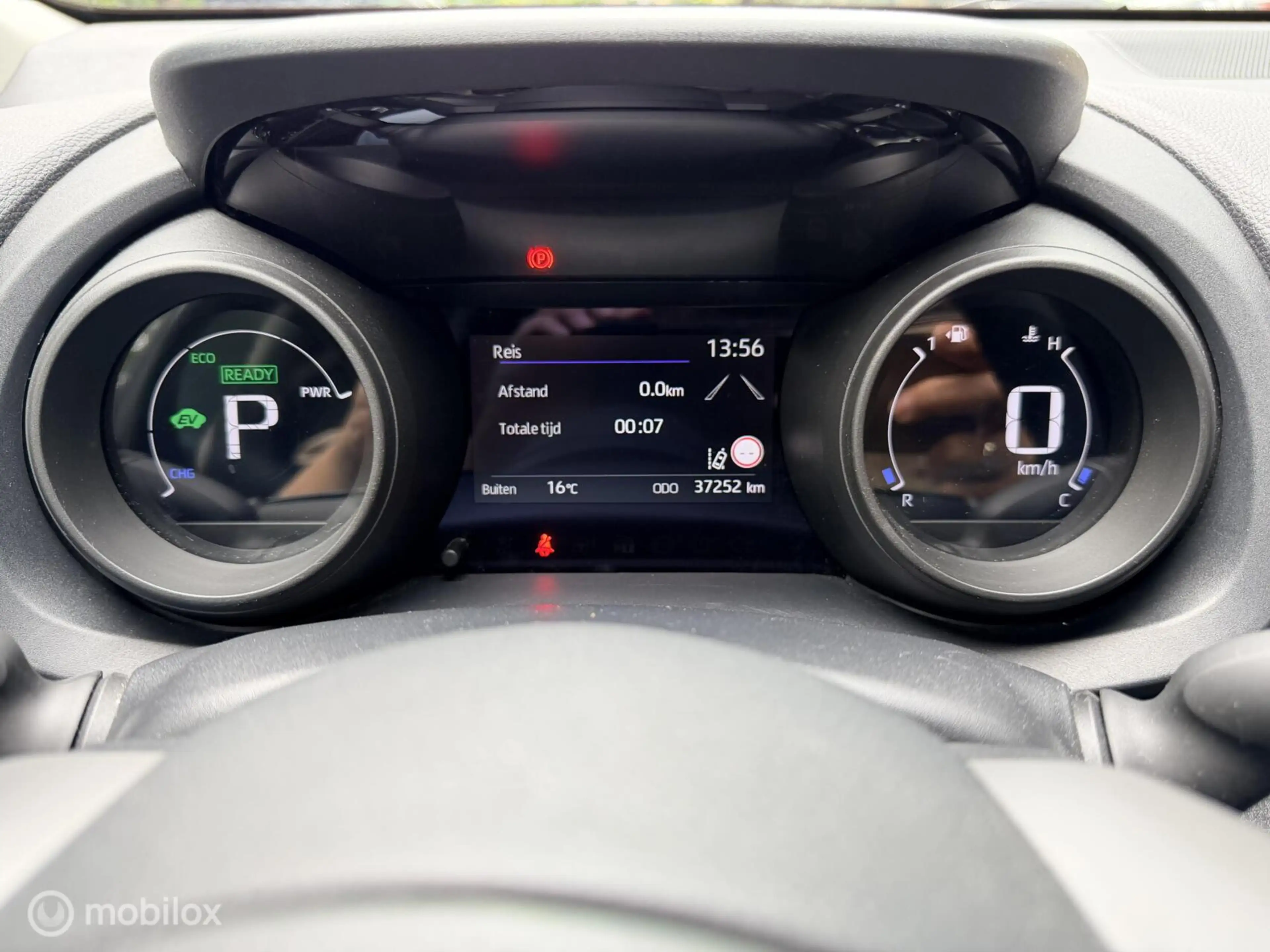 Toyota Yaris 1.5 Hybrid Comfort — photo 15