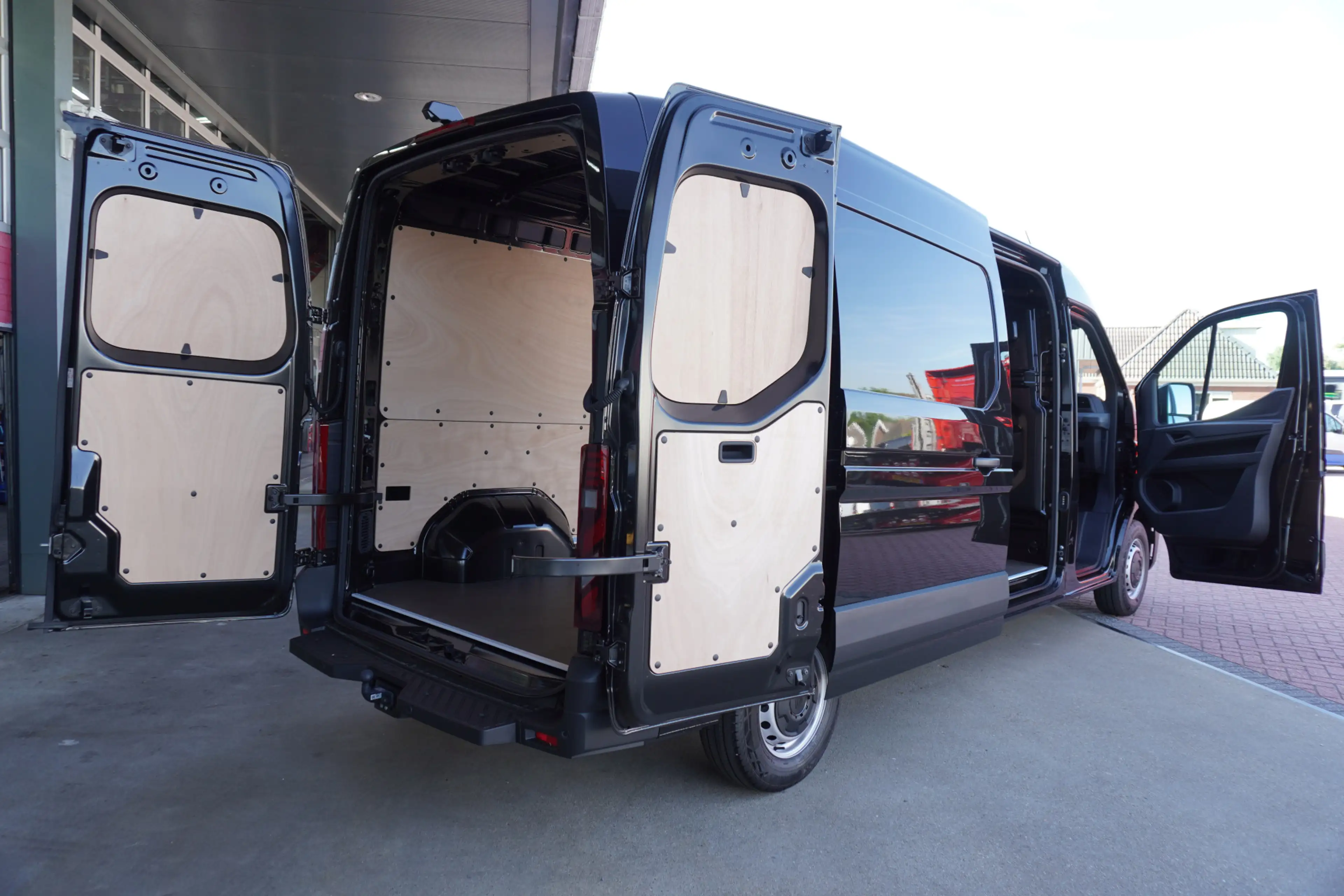Renault Master E-Tech T35 L3H2 Advance long range 87 kWh 143PK Au — photo 5