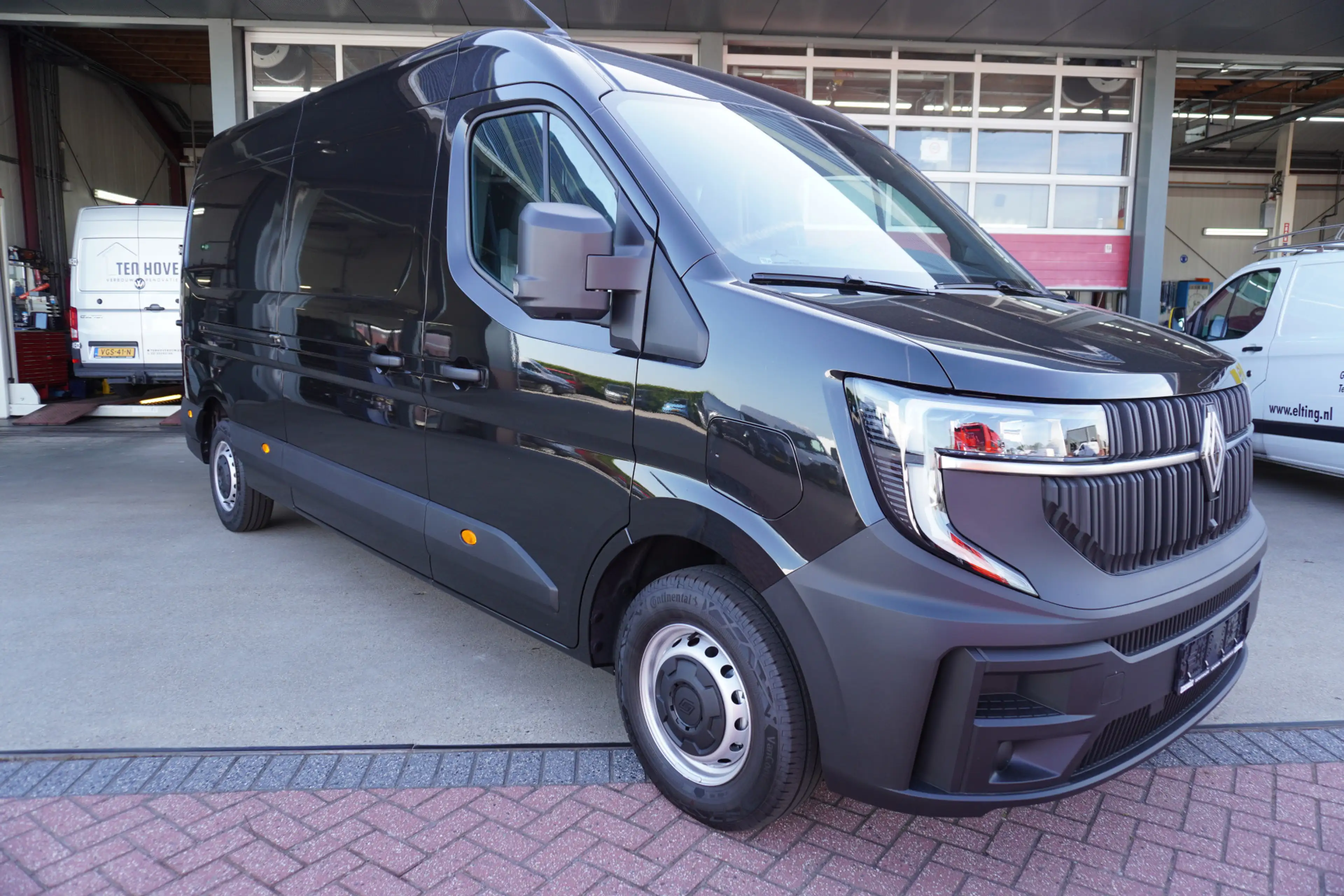 Renault Master E-Tech T35 L3H2 Advance long range 87 kWh 143PK Au — photo 2