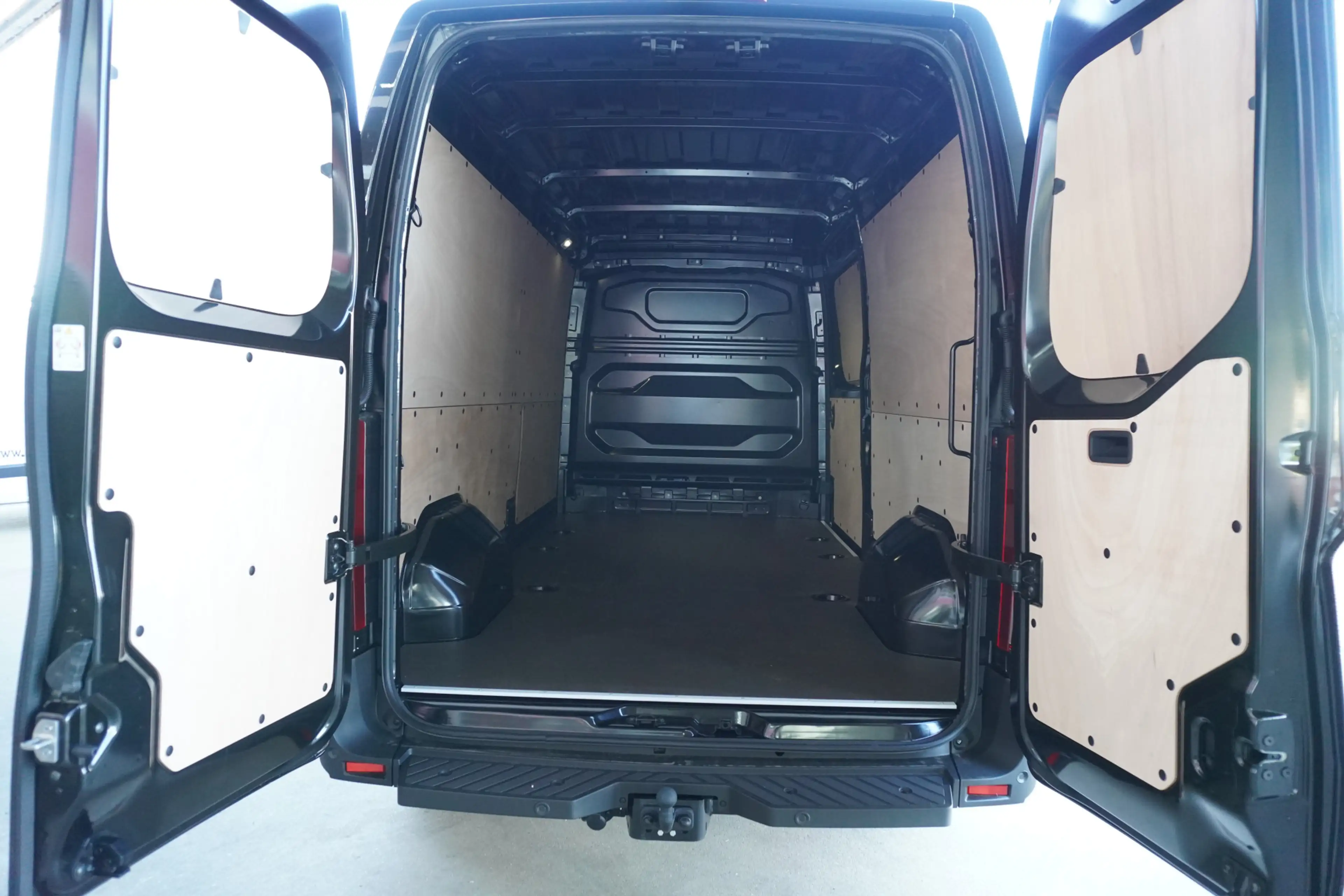 Renault Master E-Tech T35 L3H2 Advance long range 87 kWh 143PK Au — photo 9
