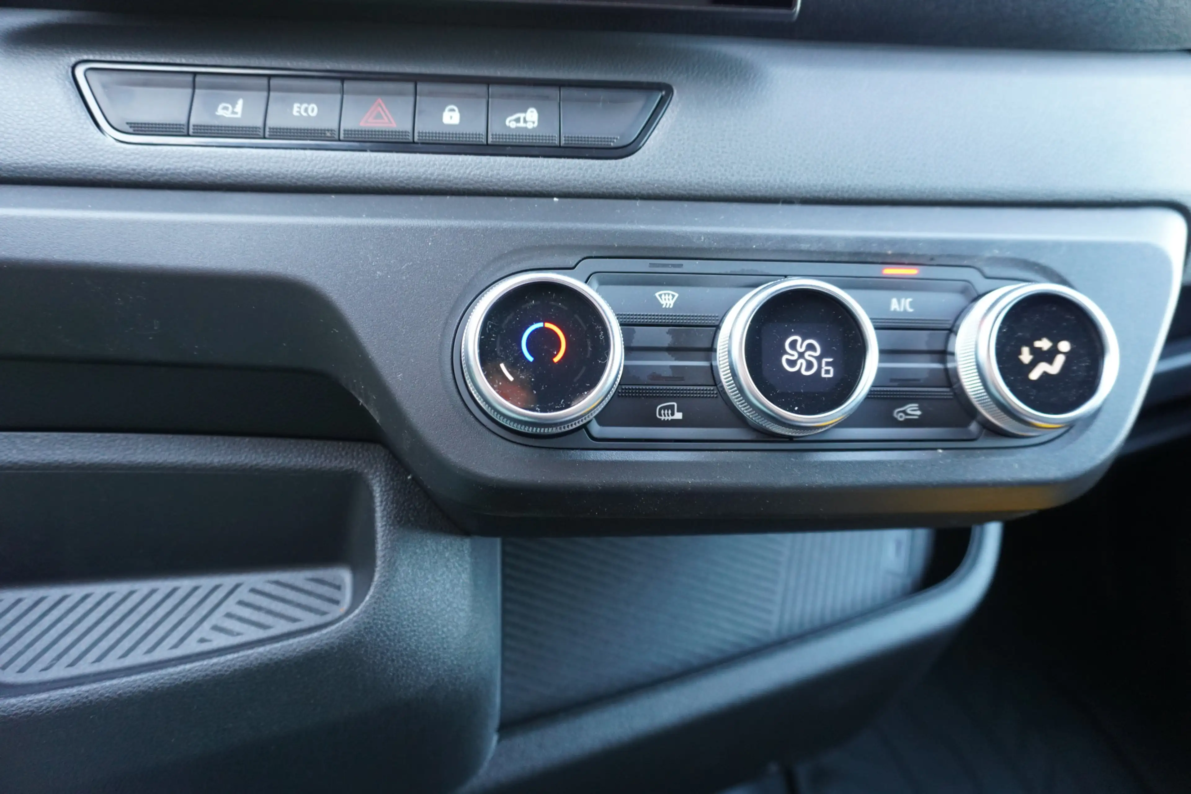 Renault Master E-Tech T35 L3H2 Advance long range 87 kWh 143PK Au — photo 18