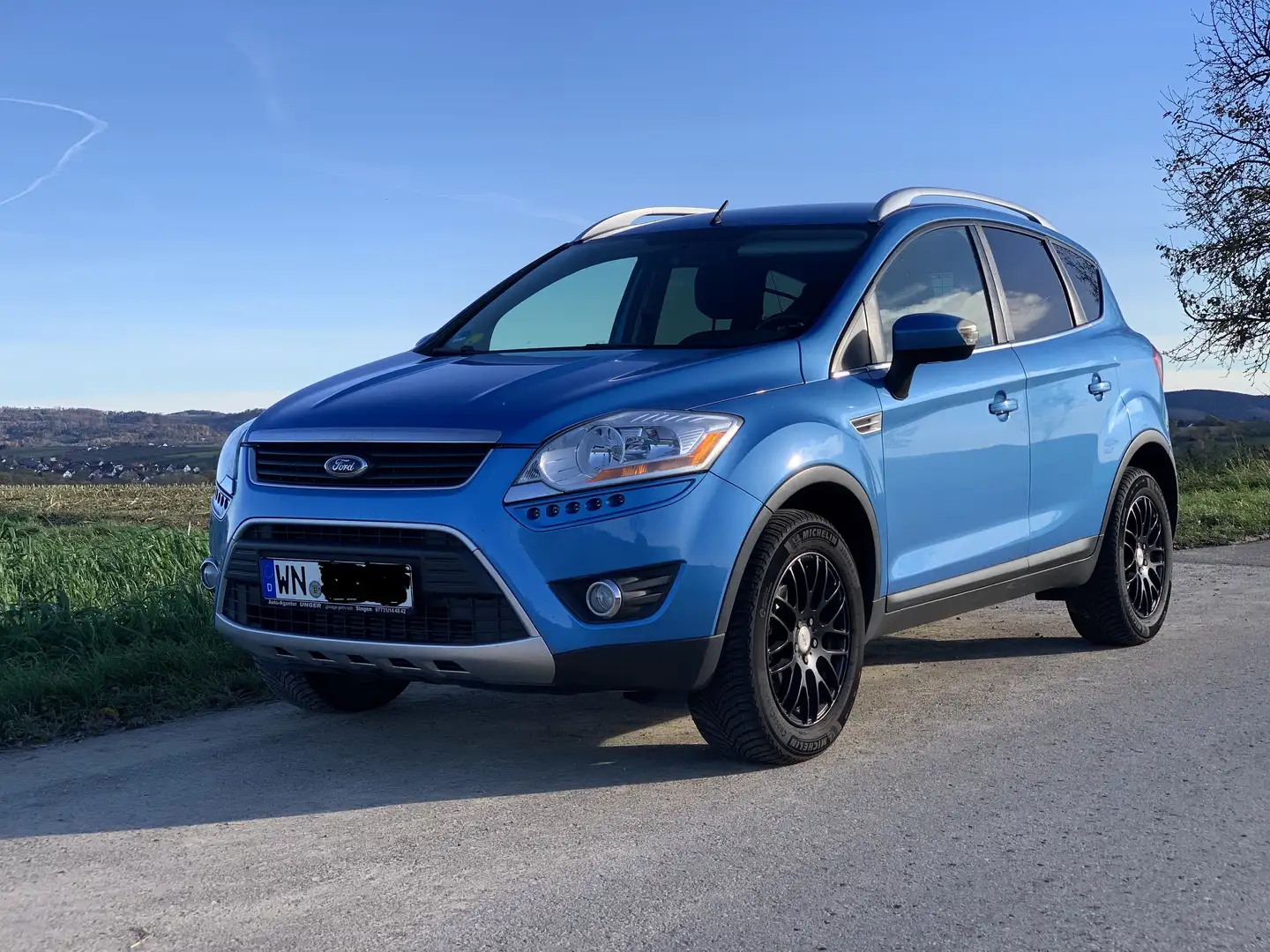 Ford Kuga Kuga 2.5 4x4 Trend Blau - 1